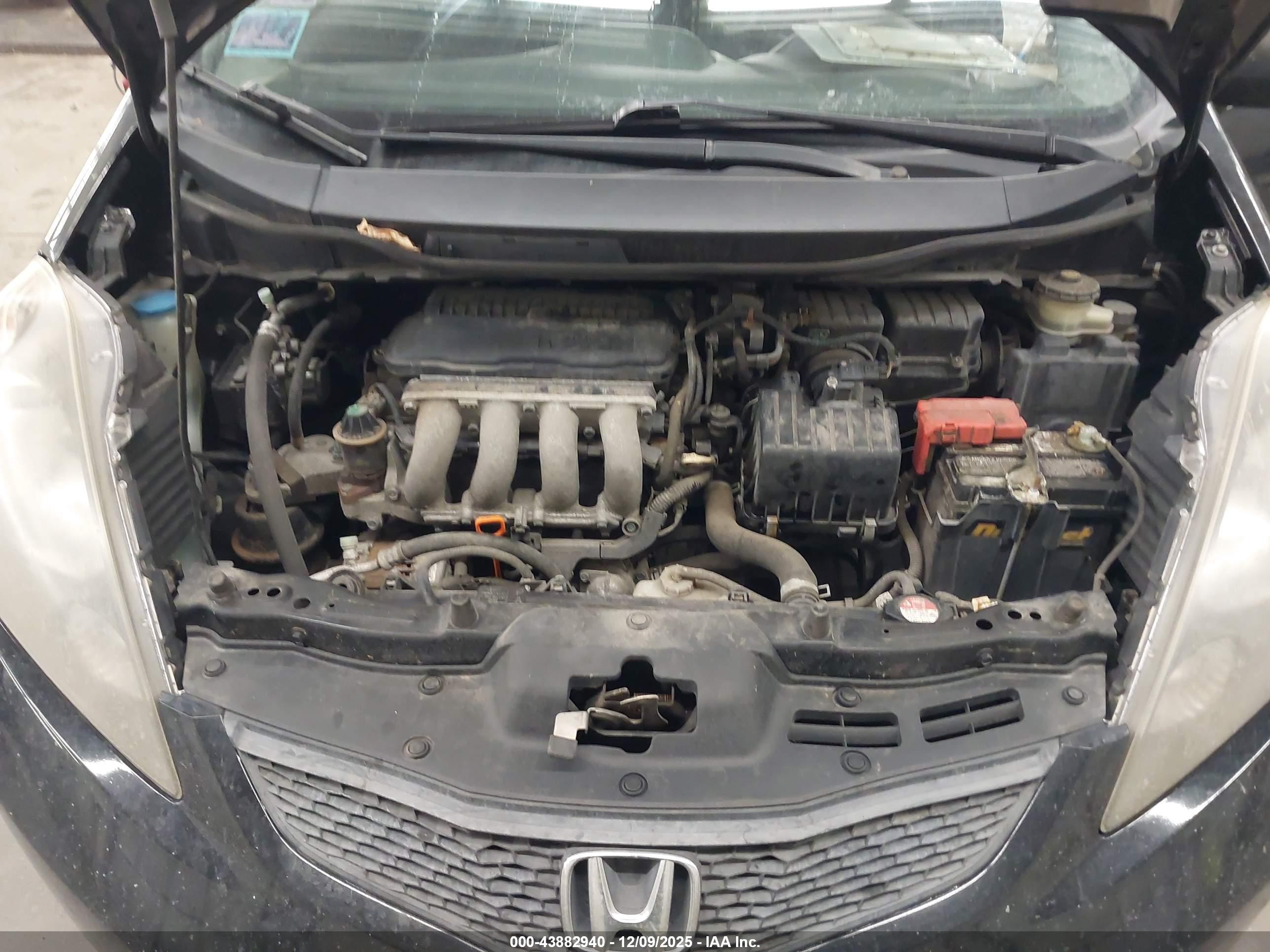 HONDA FIT image 10
