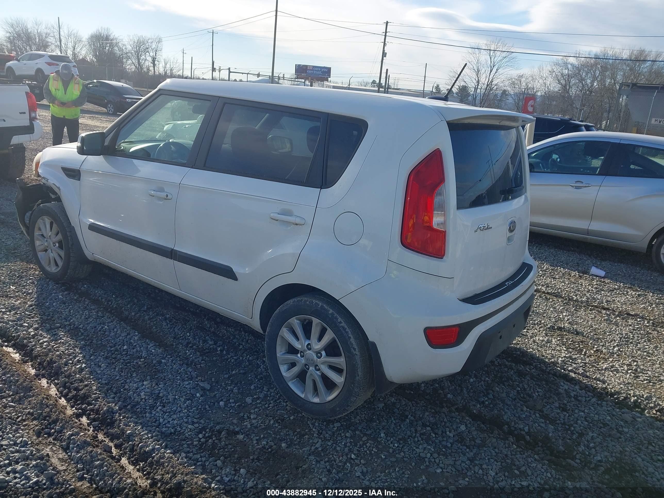 KIA SOUL image 3