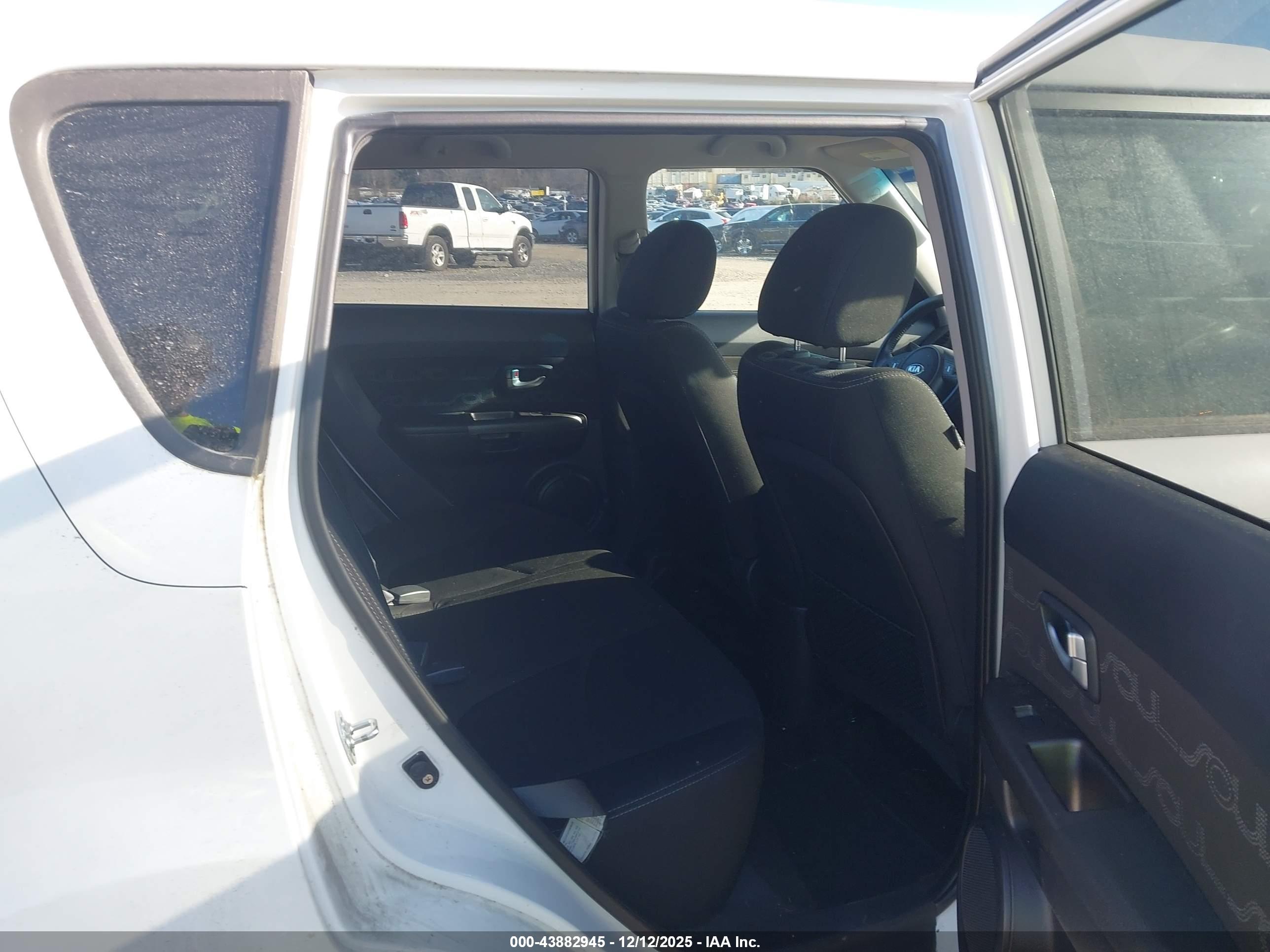 KIA SOUL image 8