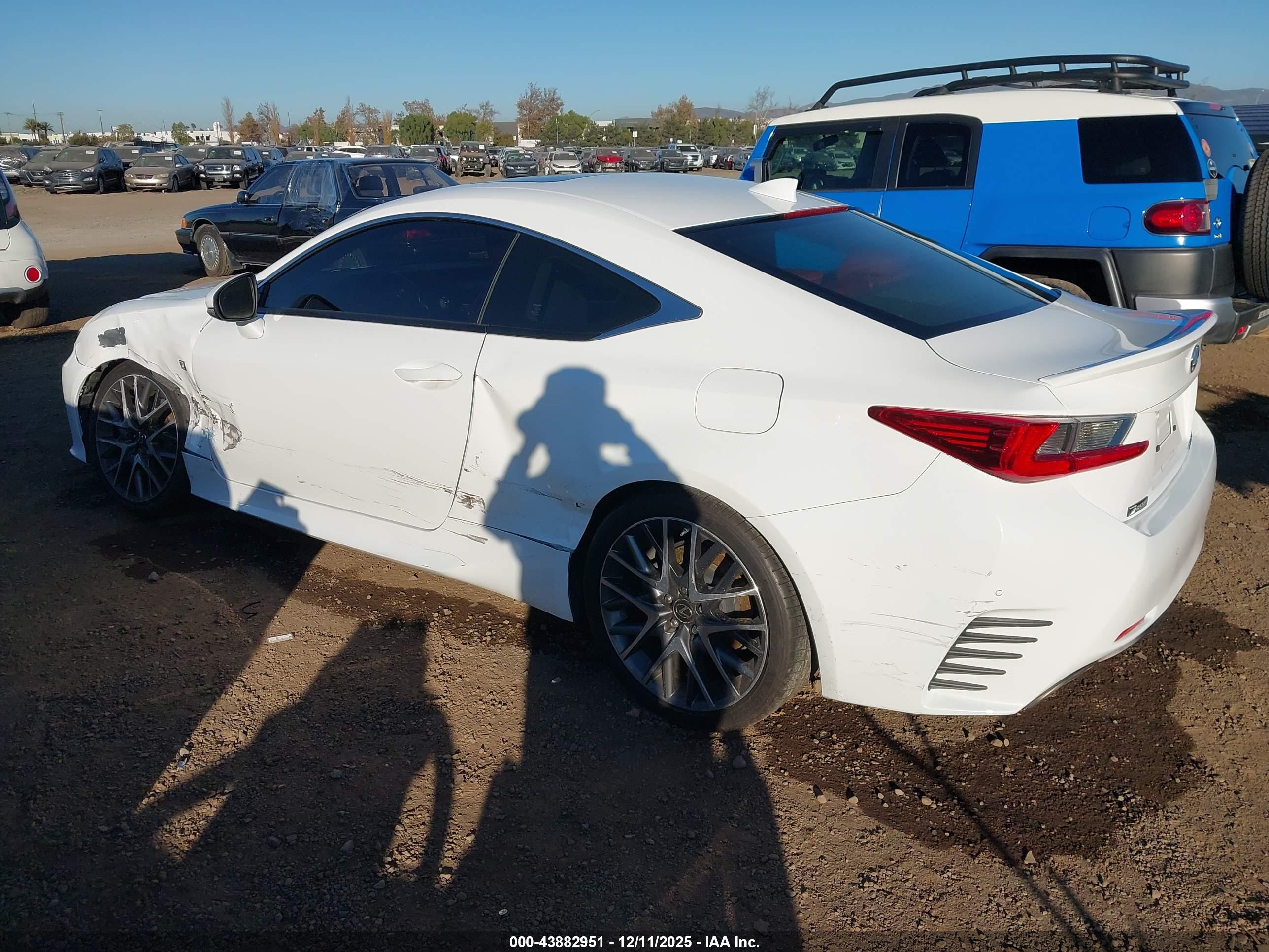LEXUS RC image 3