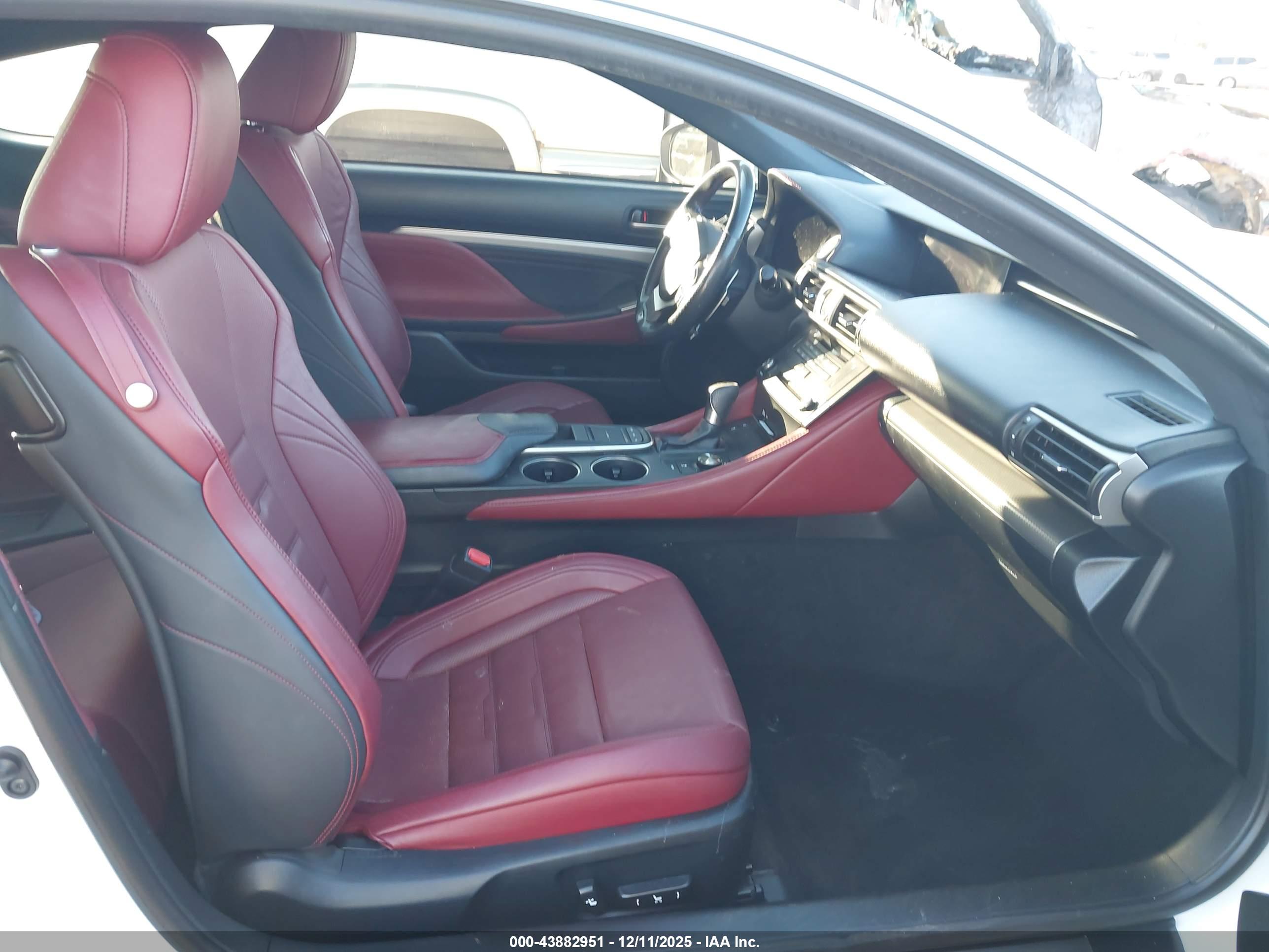 LEXUS RC image 5
