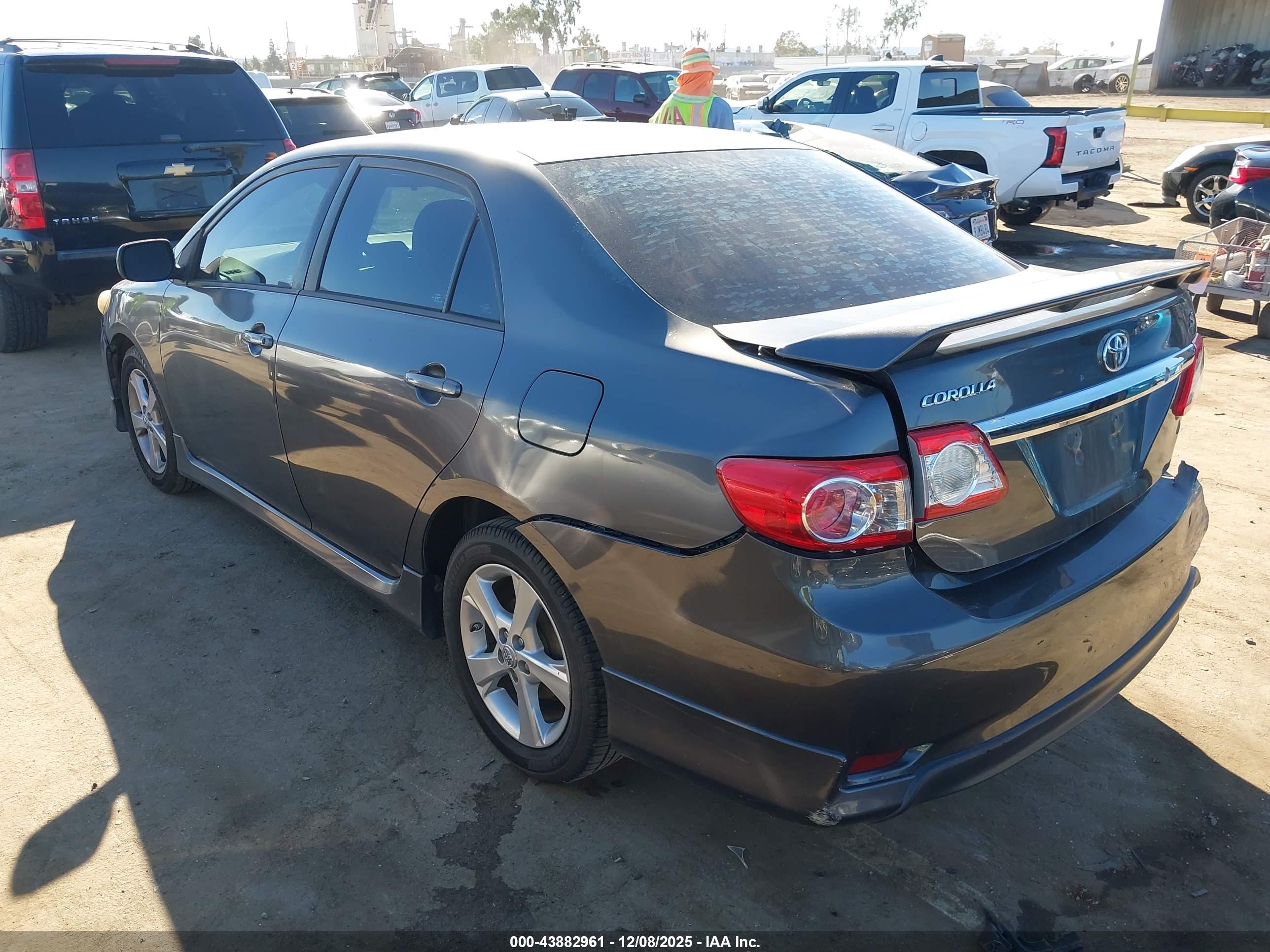 TOYOTA COROLLA image 3
