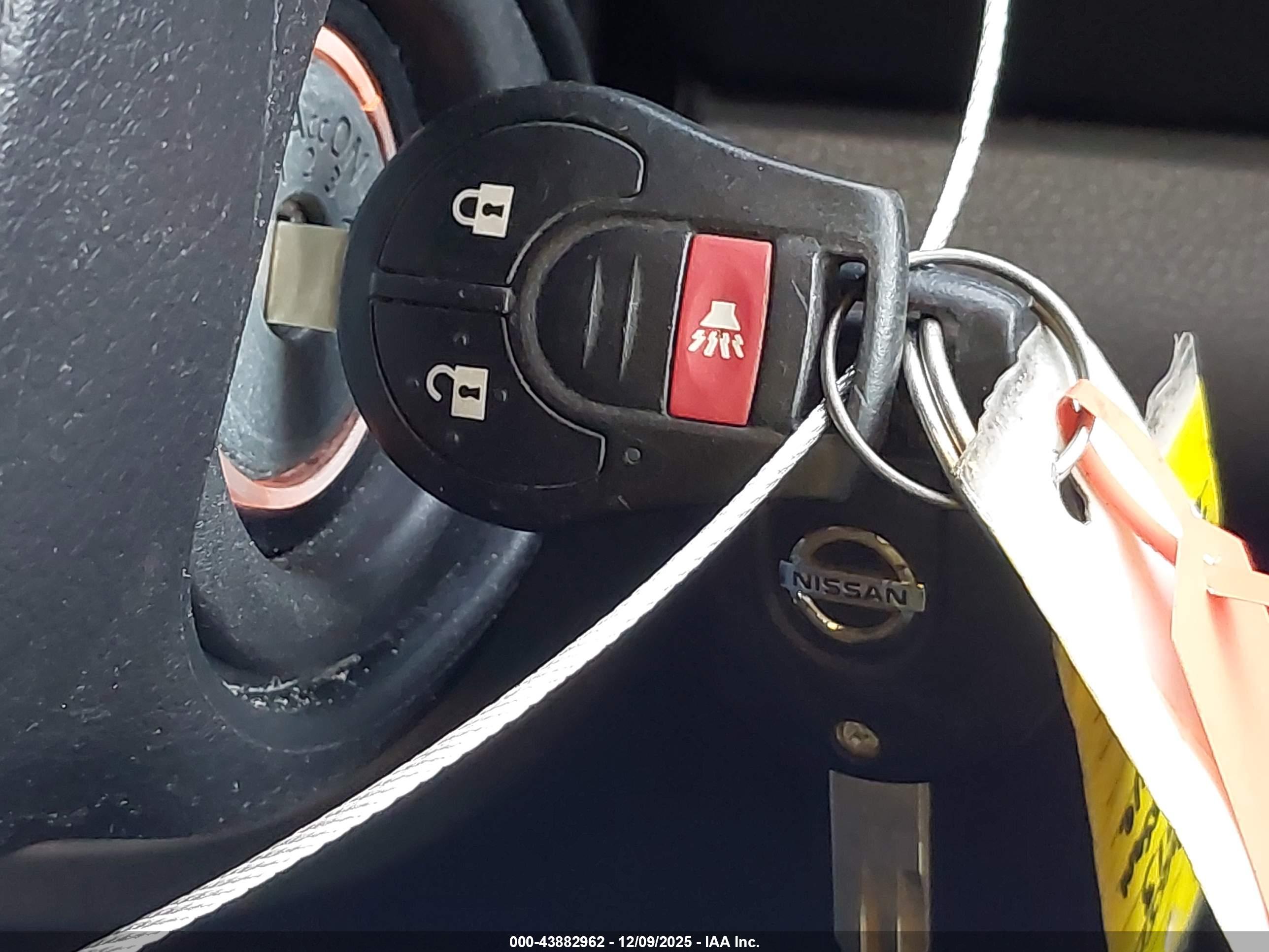 NISSAN ROGUE image 11