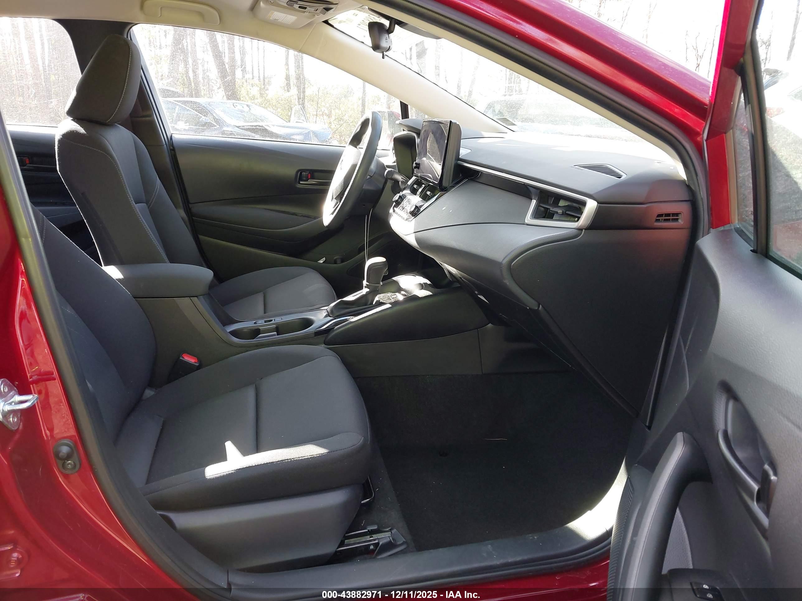 TOYOTA COROLLA image 5