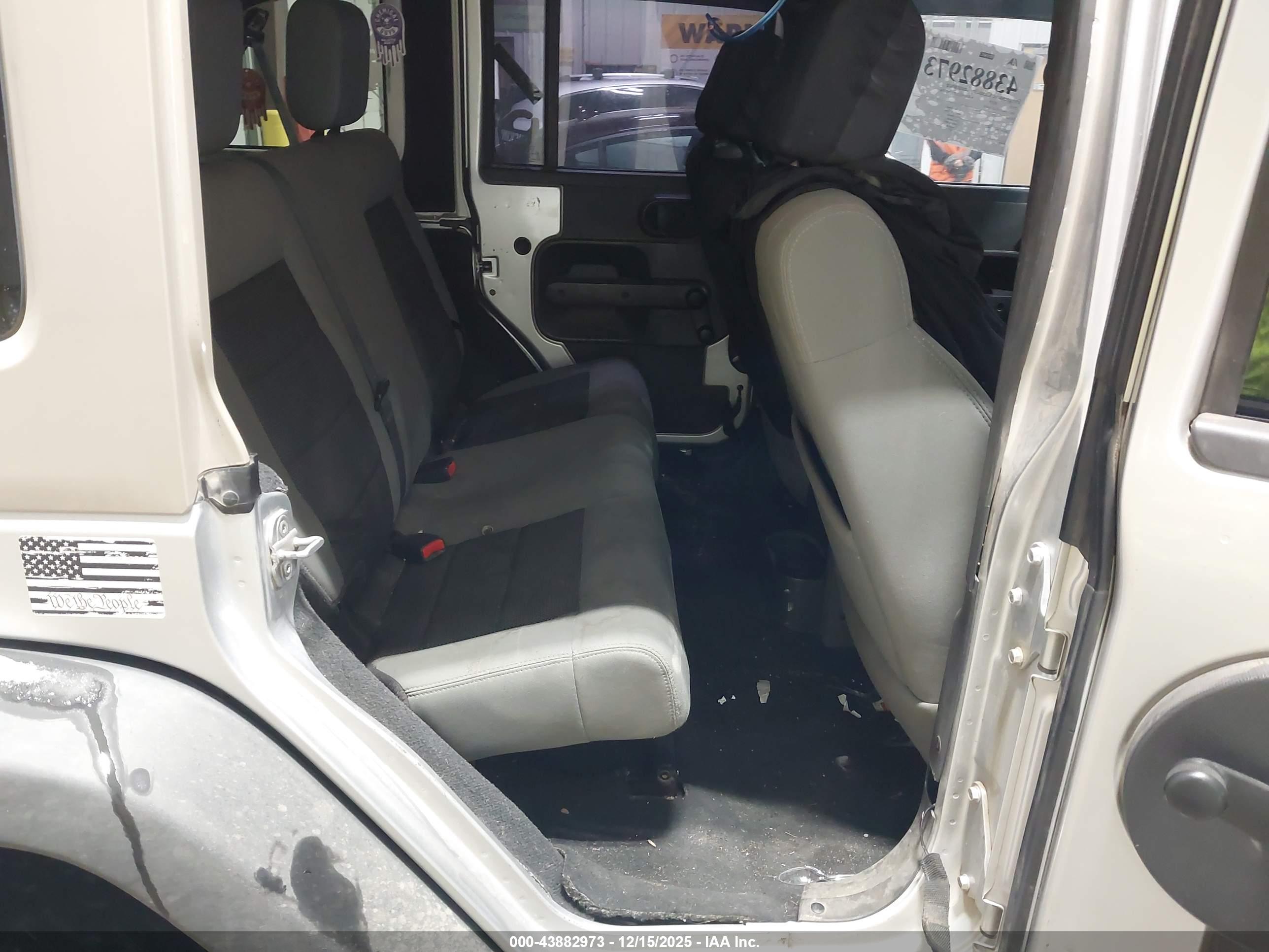 JEEP WRANGLER image 8