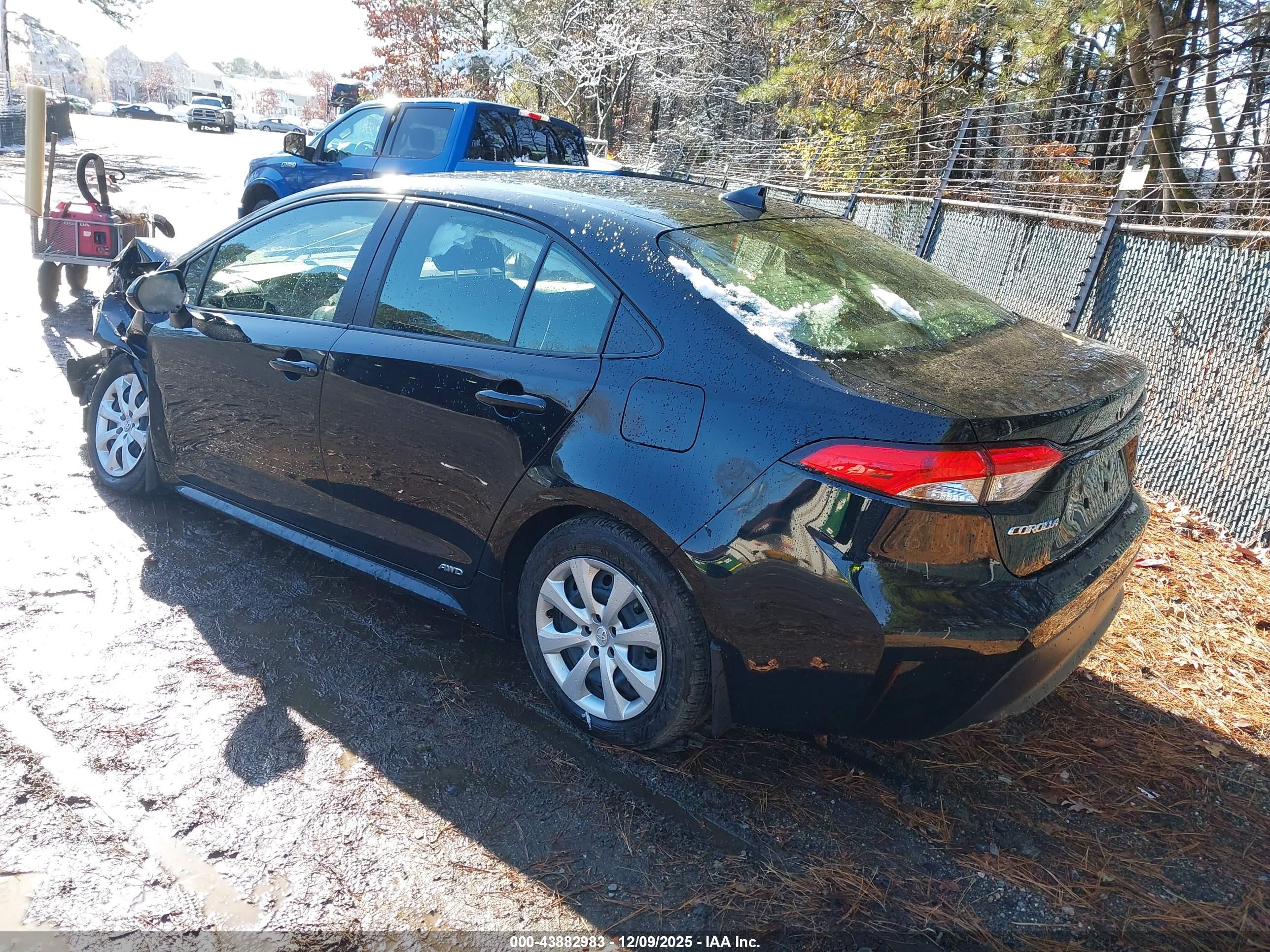 TOYOTA COROLLA image 3