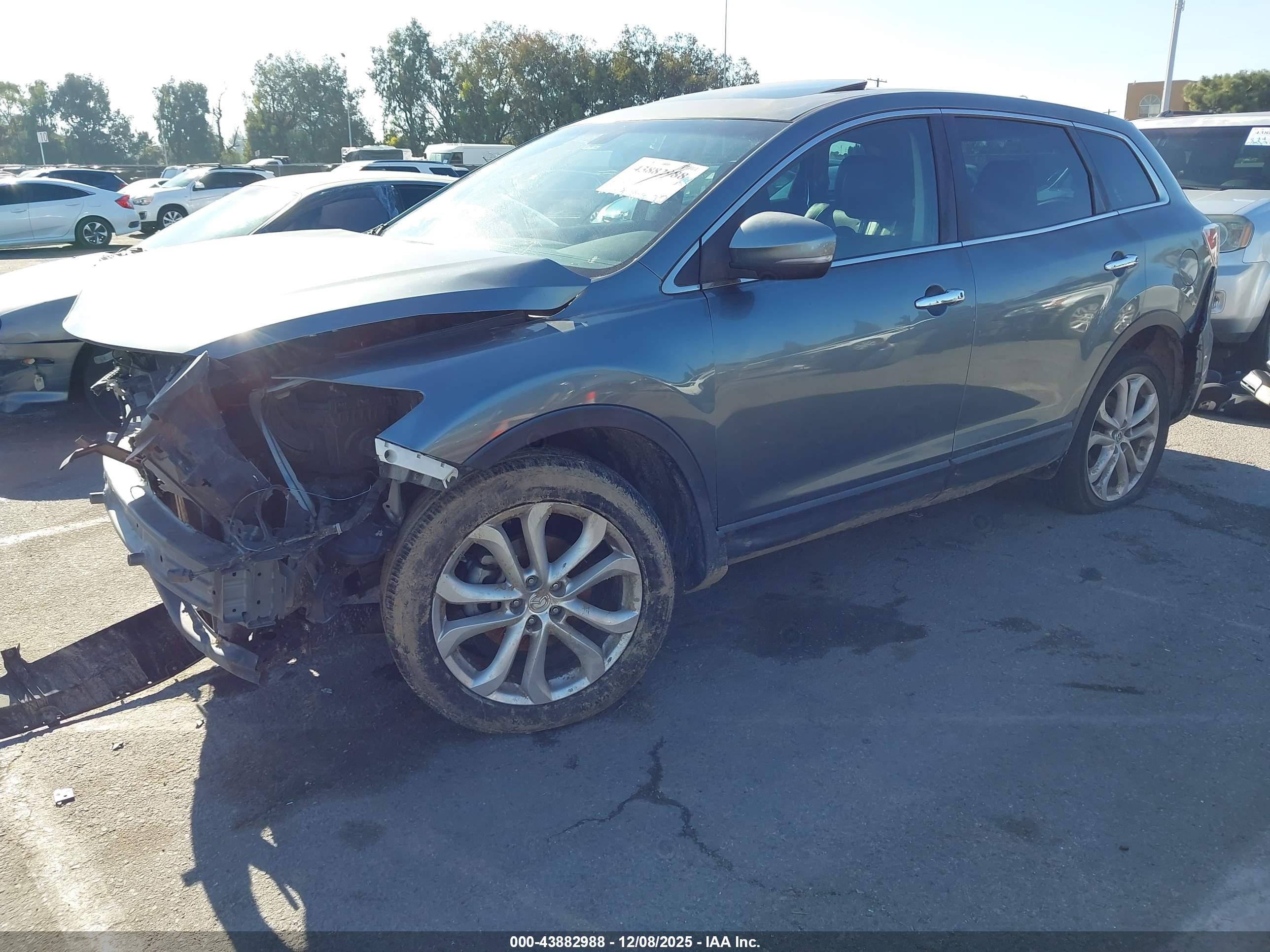 MAZDA CX-9 image 2