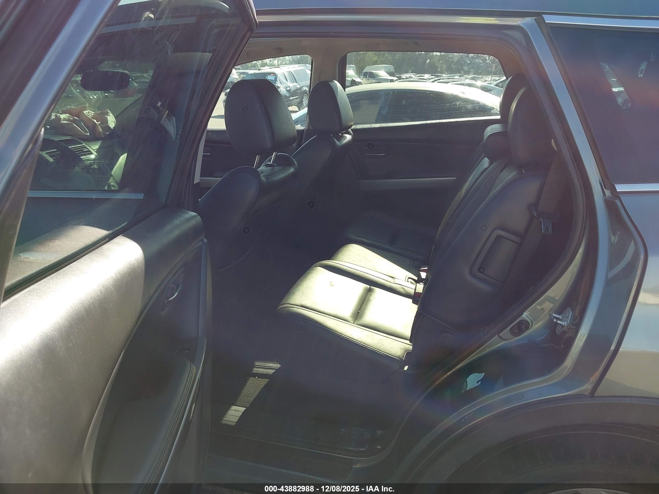 MAZDA CX-9 image 8