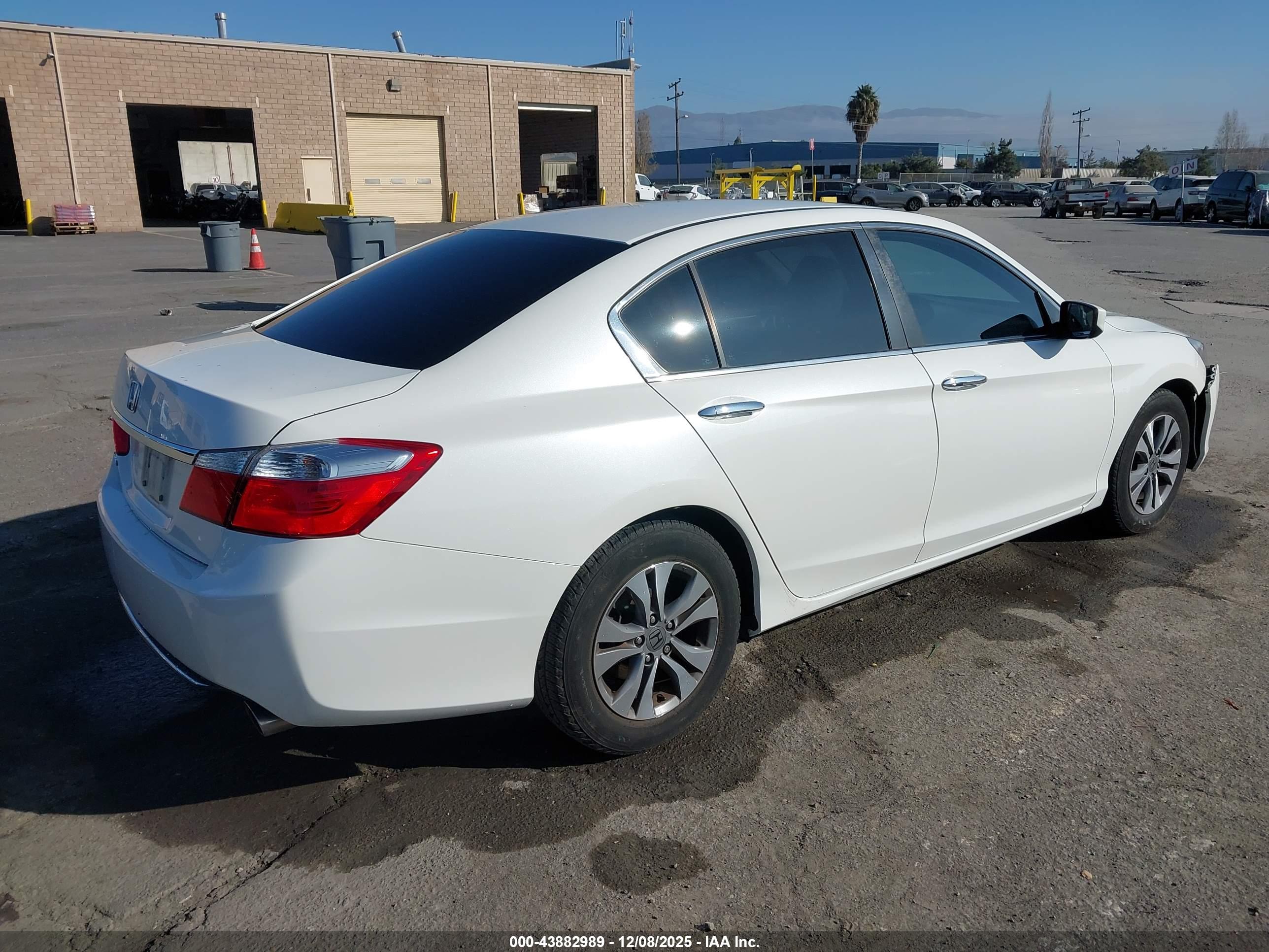 HONDA ACCORD image 4