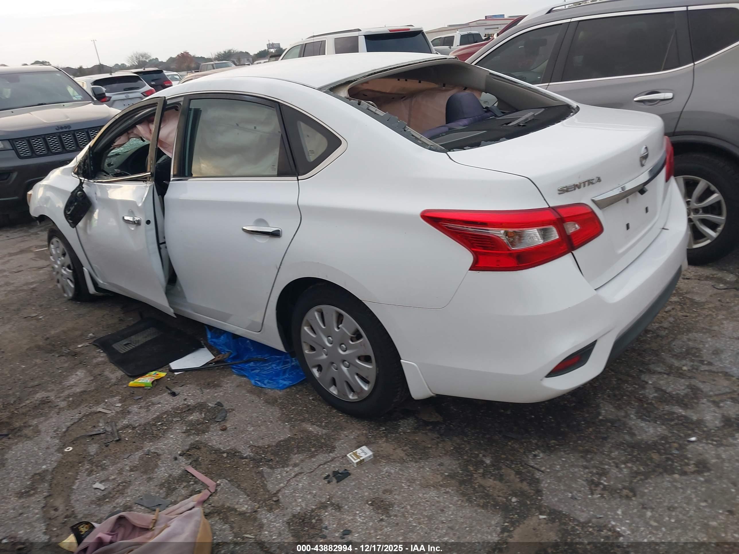 NISSAN SENTRA image 3