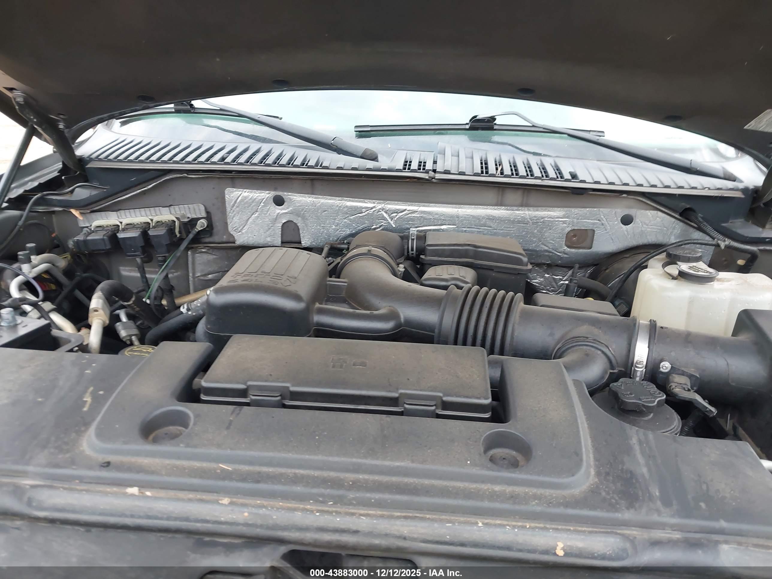 FORD EXPEDITION image 10