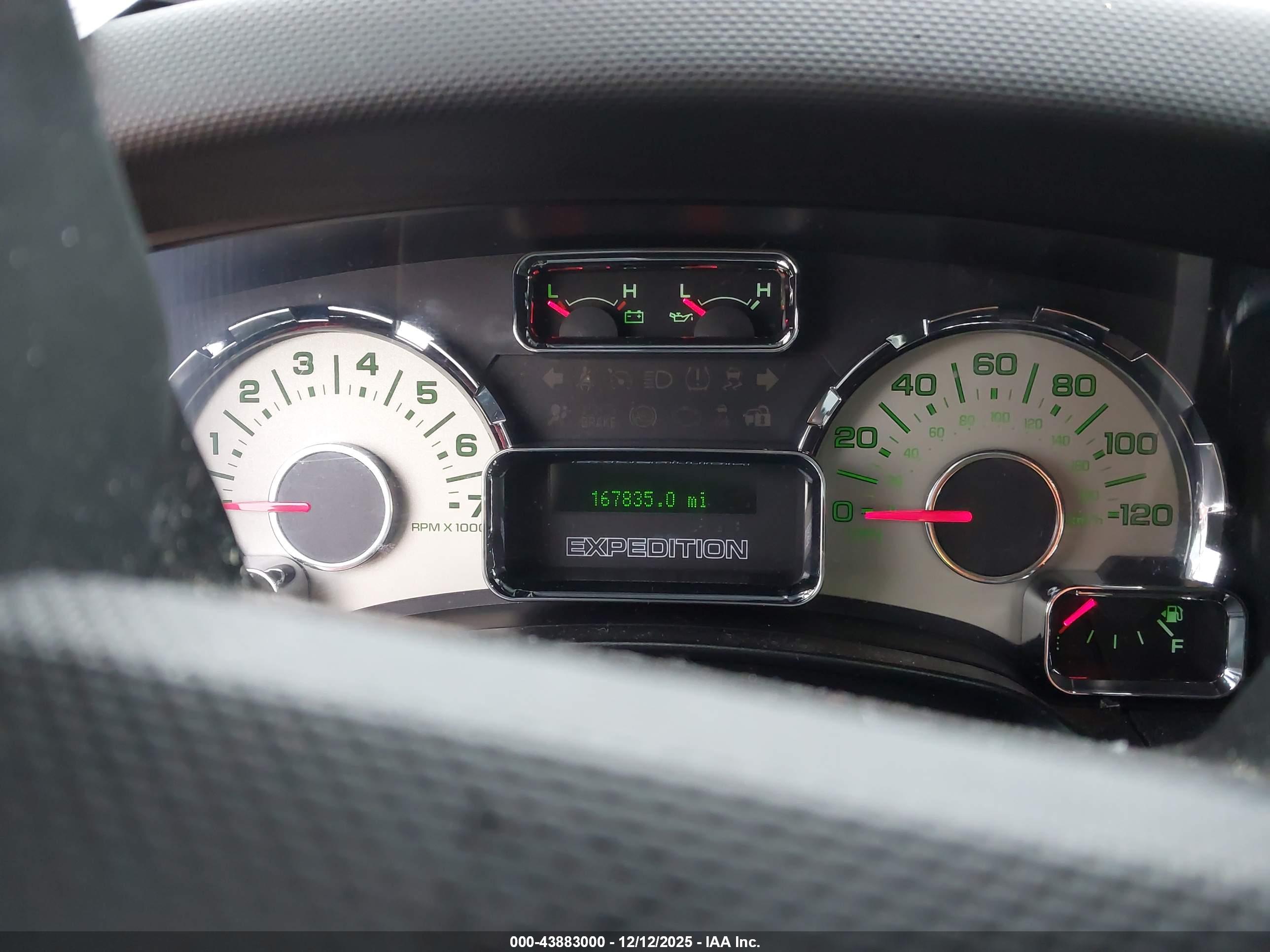 FORD EXPEDITION image 7