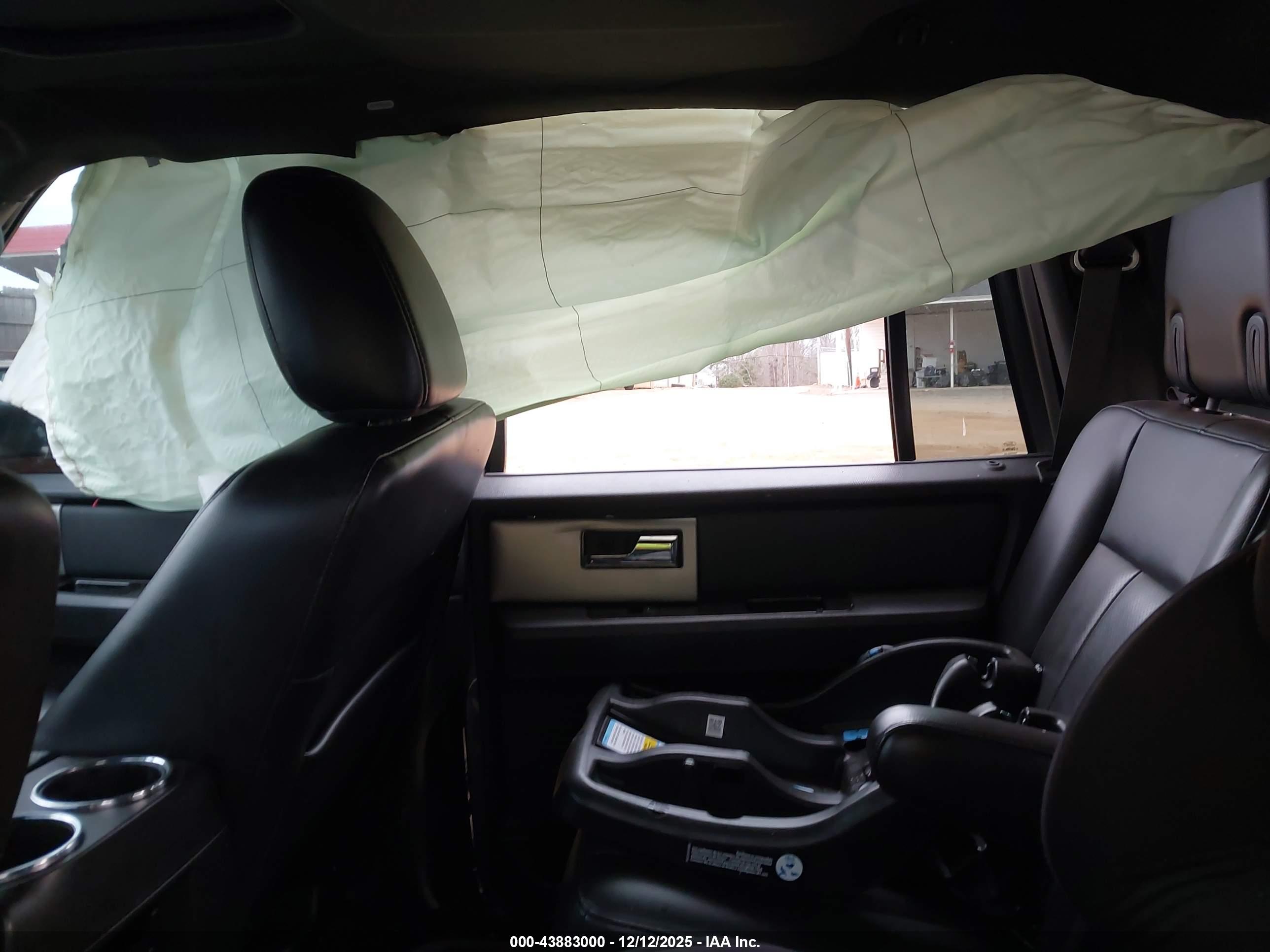 FORD EXPEDITION image 8