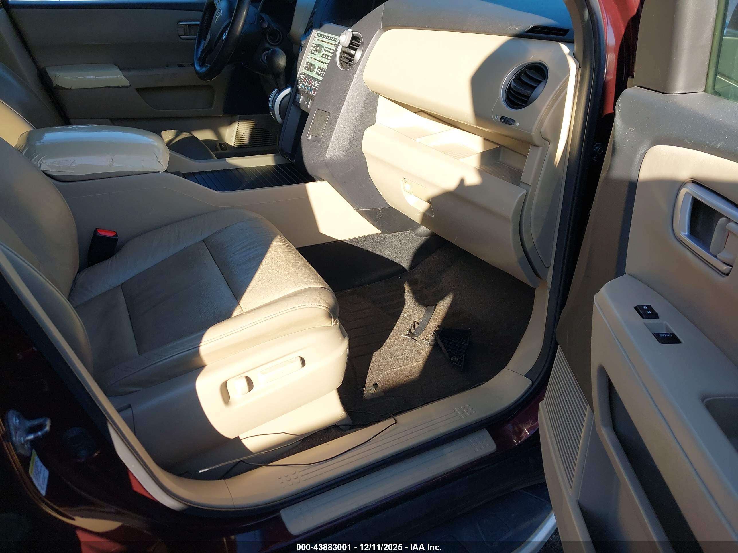 HONDA PILOT image 8