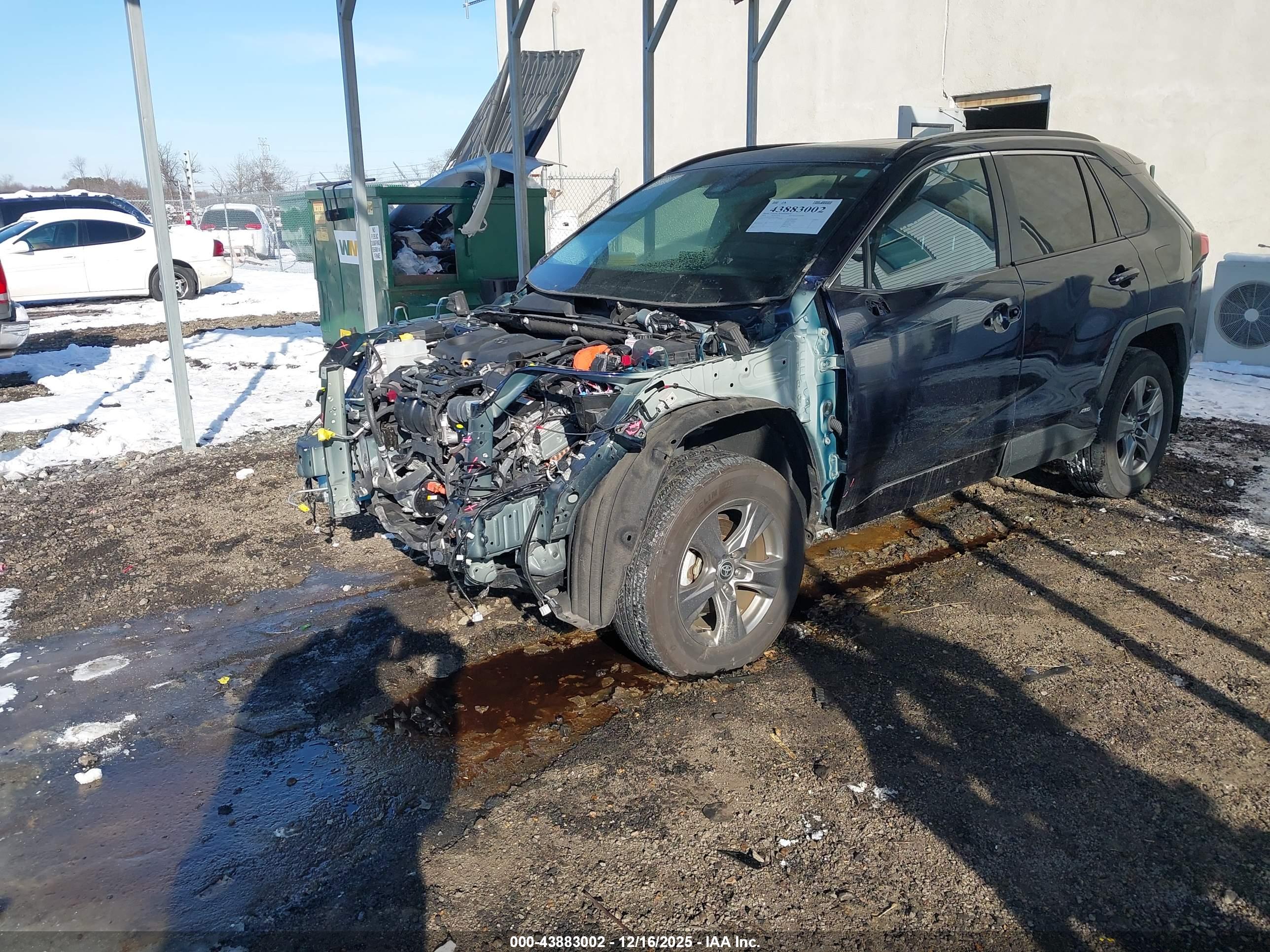 TOYOTA RAV4 image 2