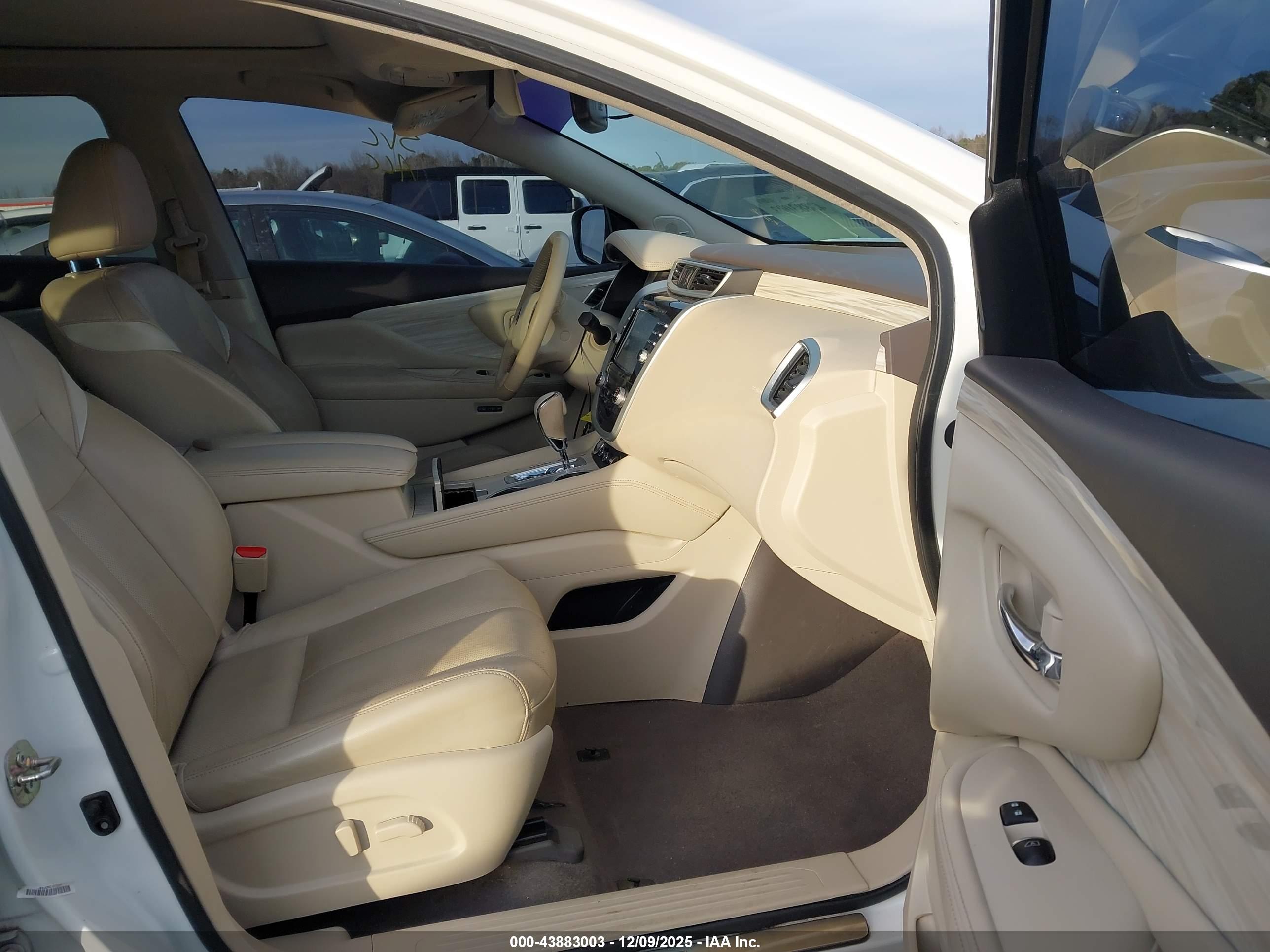 NISSAN MURANO image 5