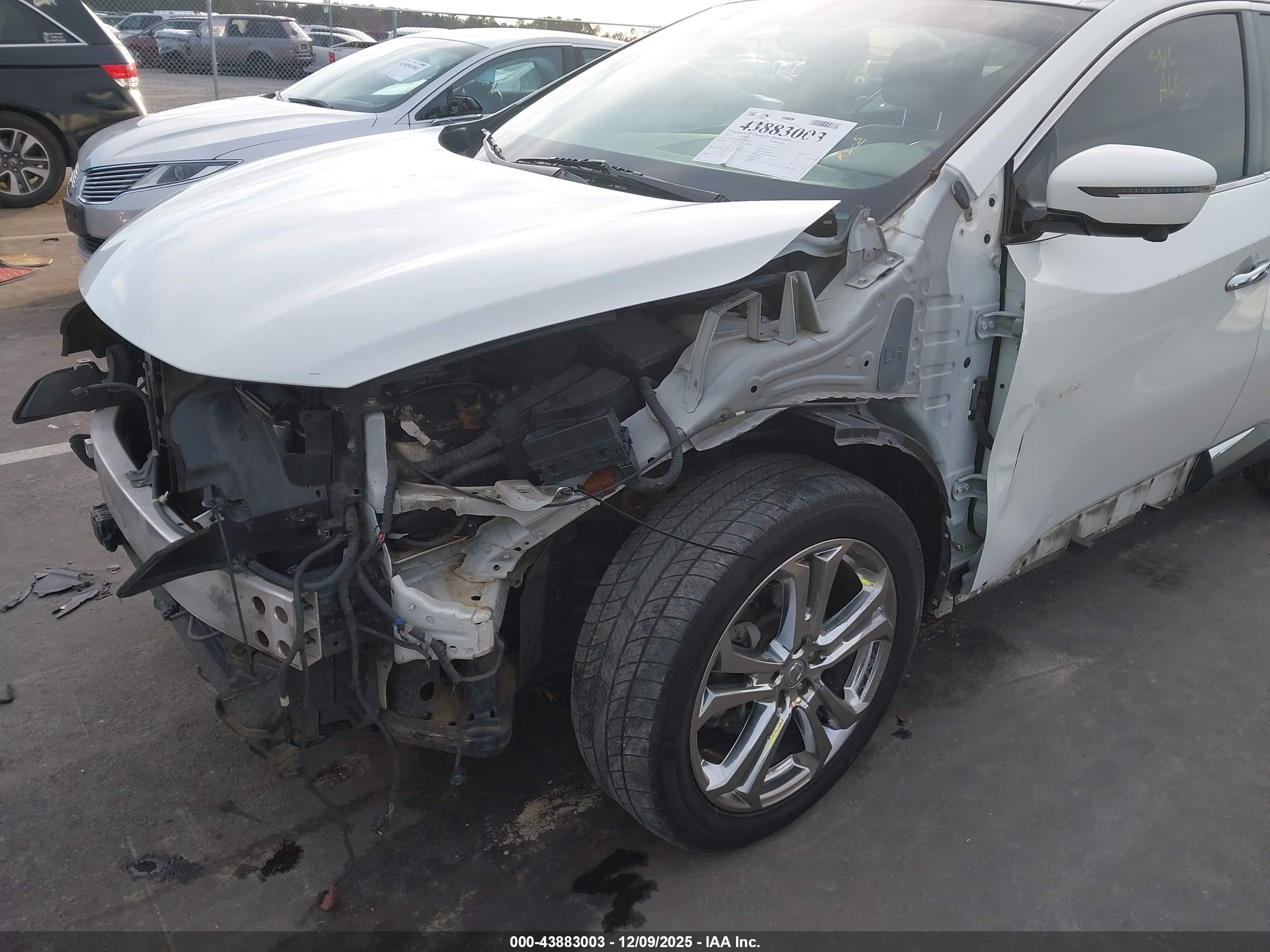 NISSAN MURANO image 6
