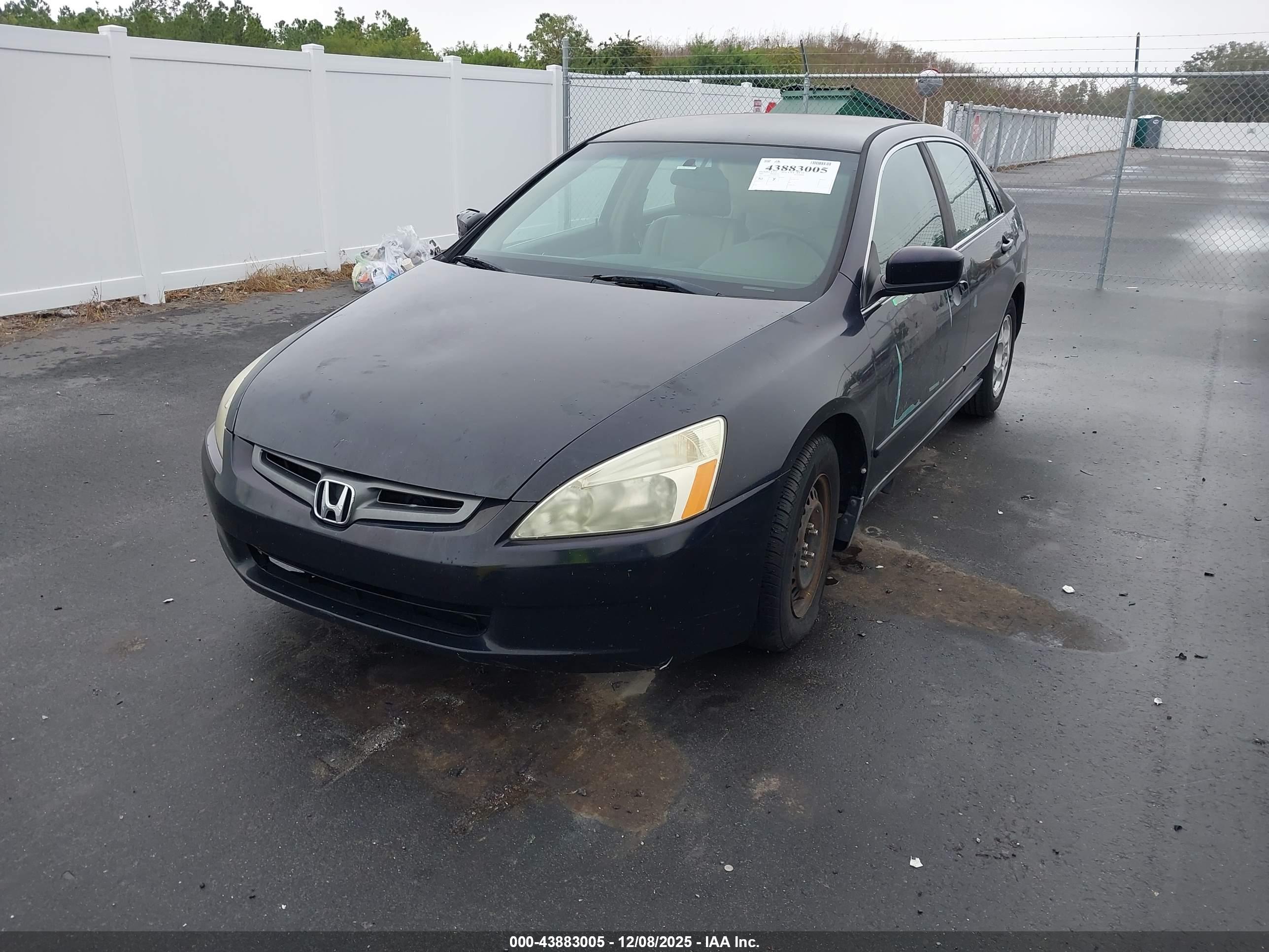 HONDA ACCORD image 2