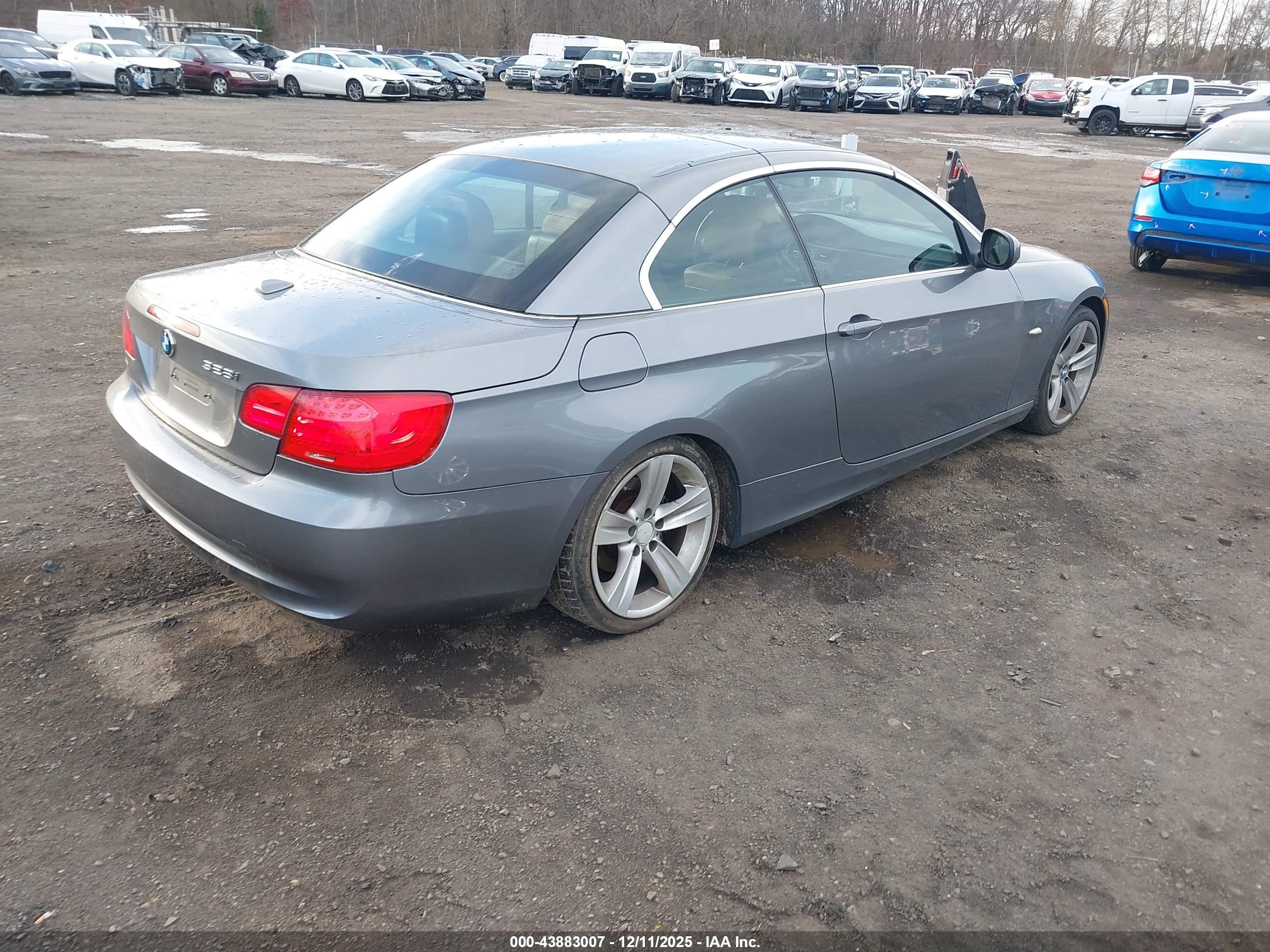 BMW 328I image 4