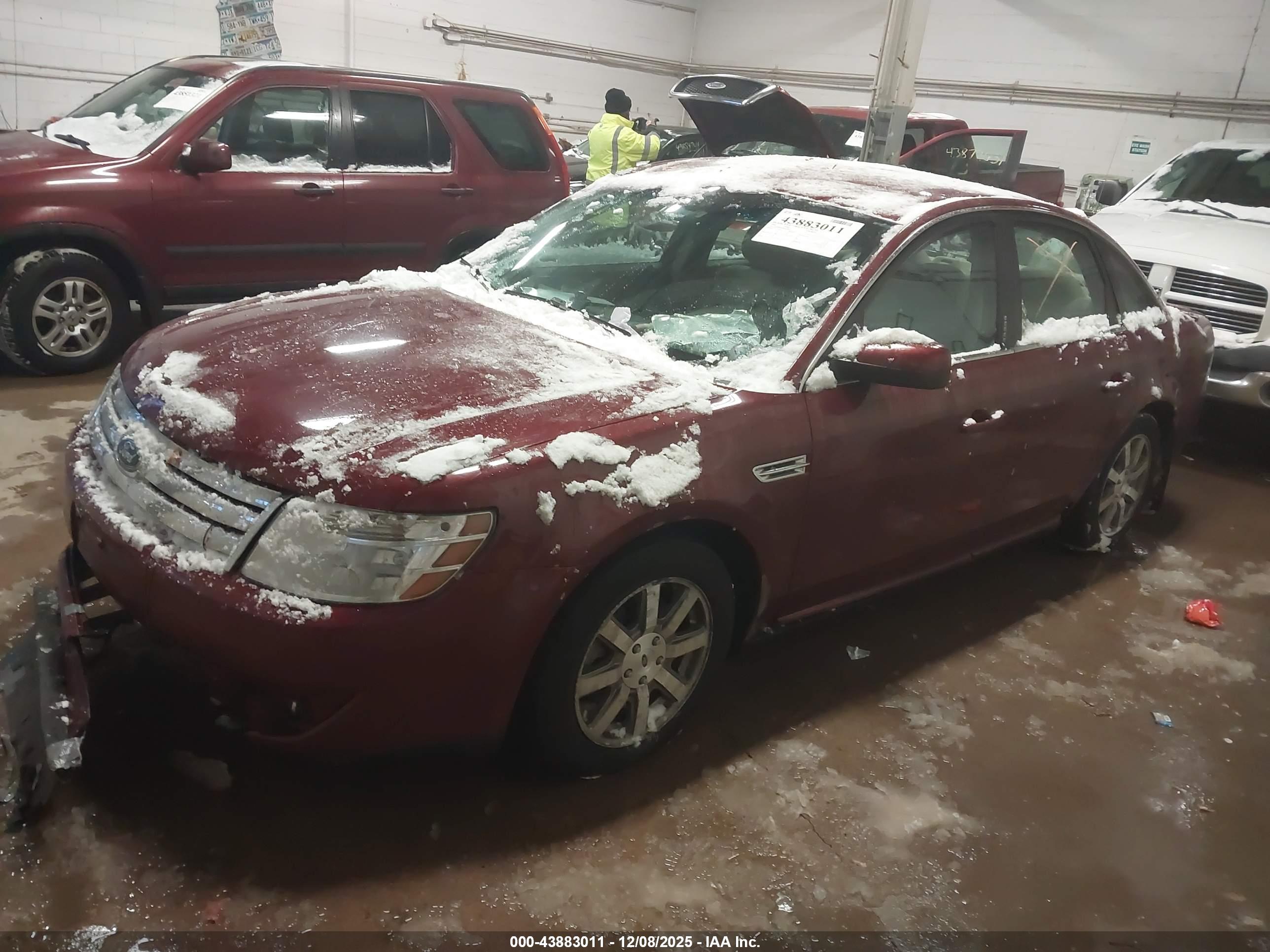 FORD TAURUS image 2