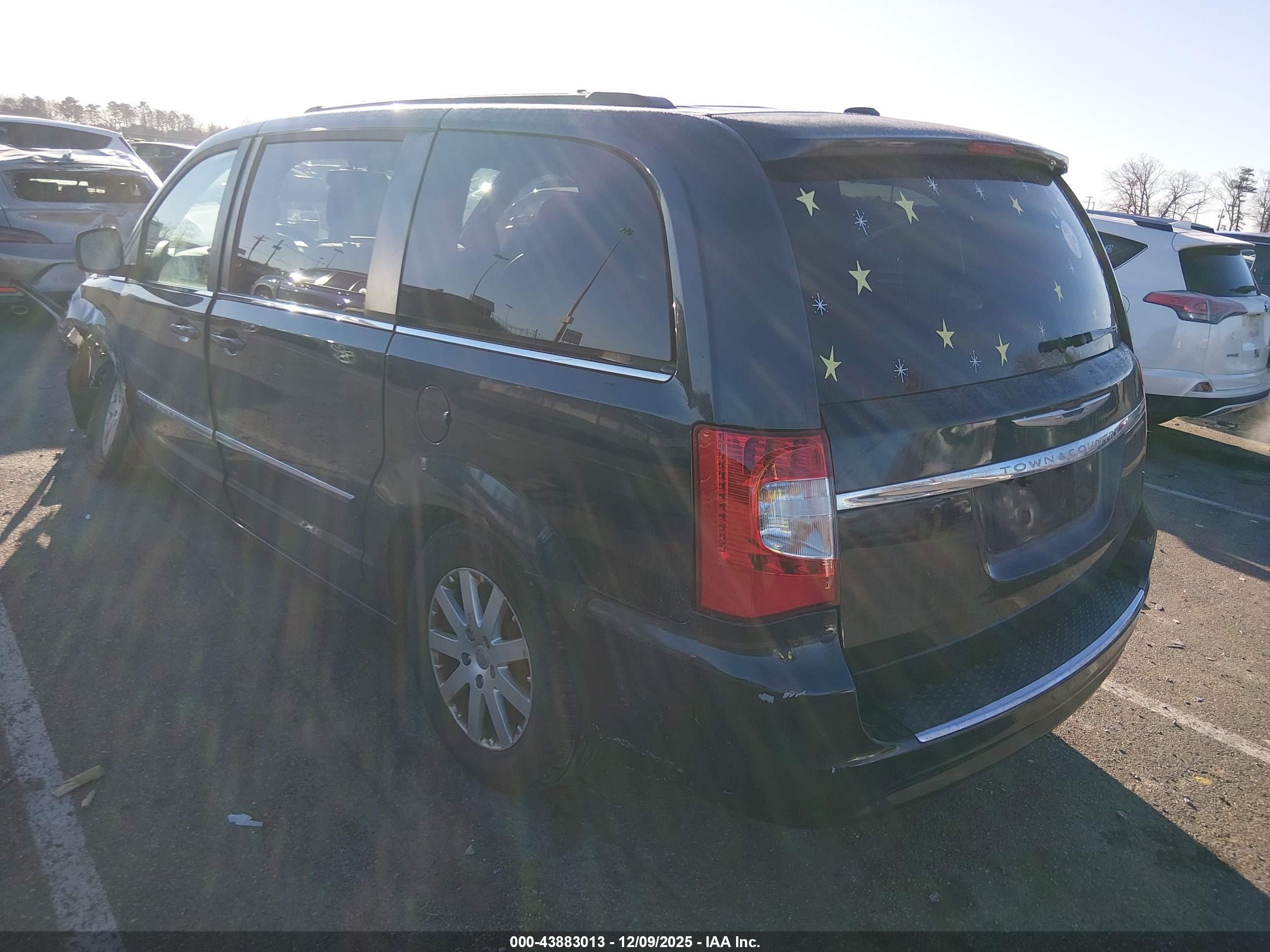 CHRYSLER TOWN image 3