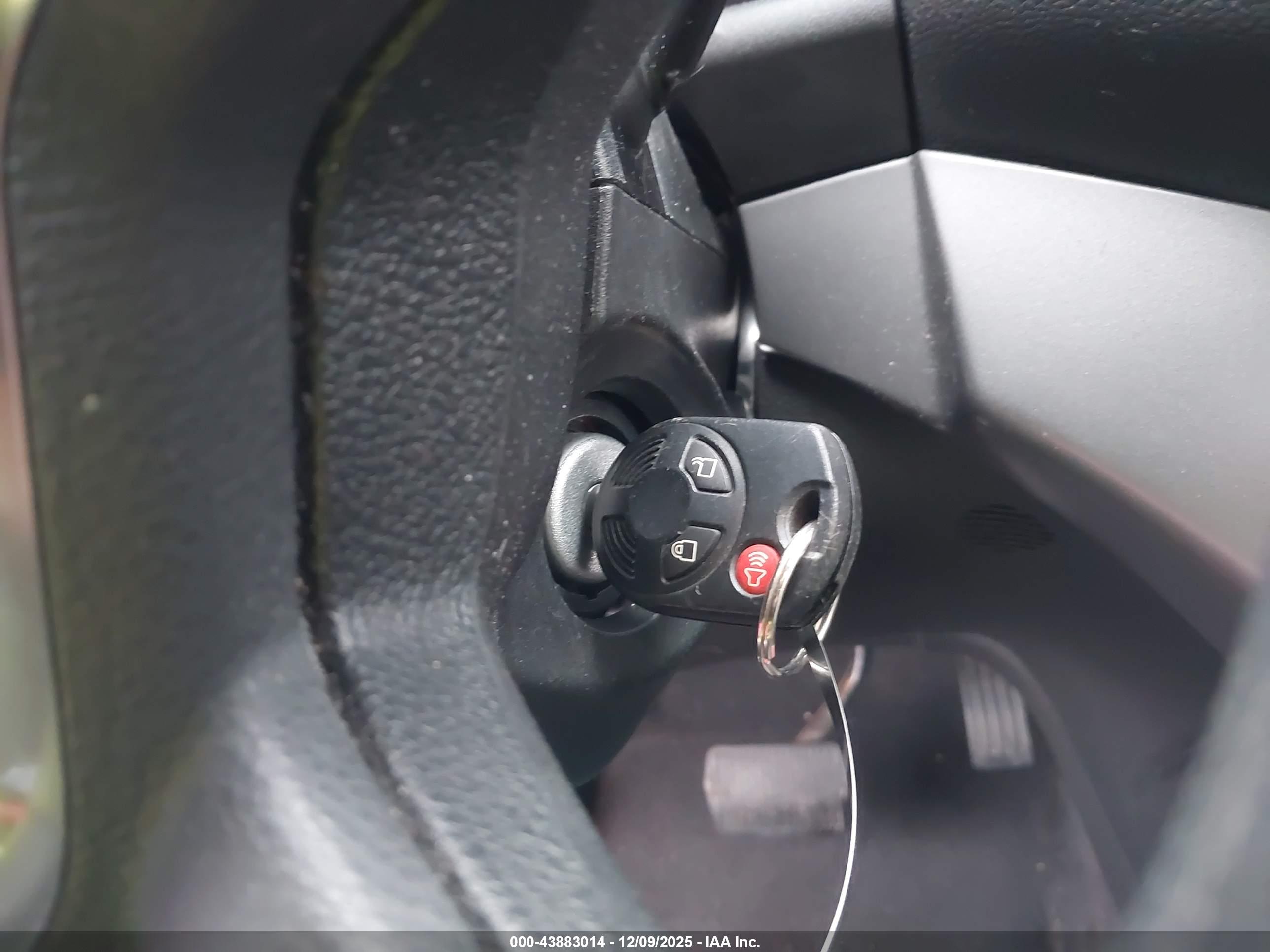 FORD ESCAPE image 11