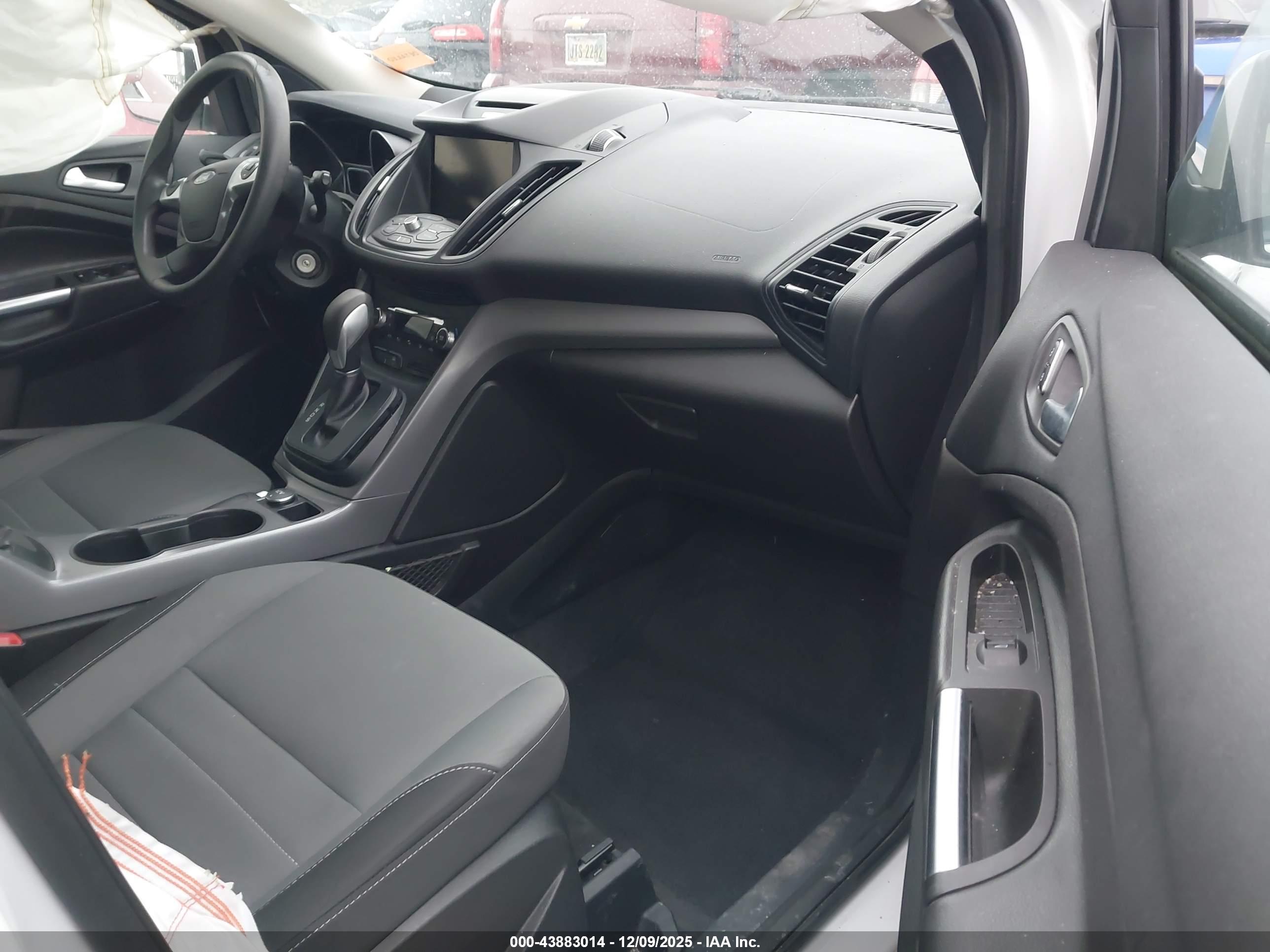 FORD ESCAPE image 5