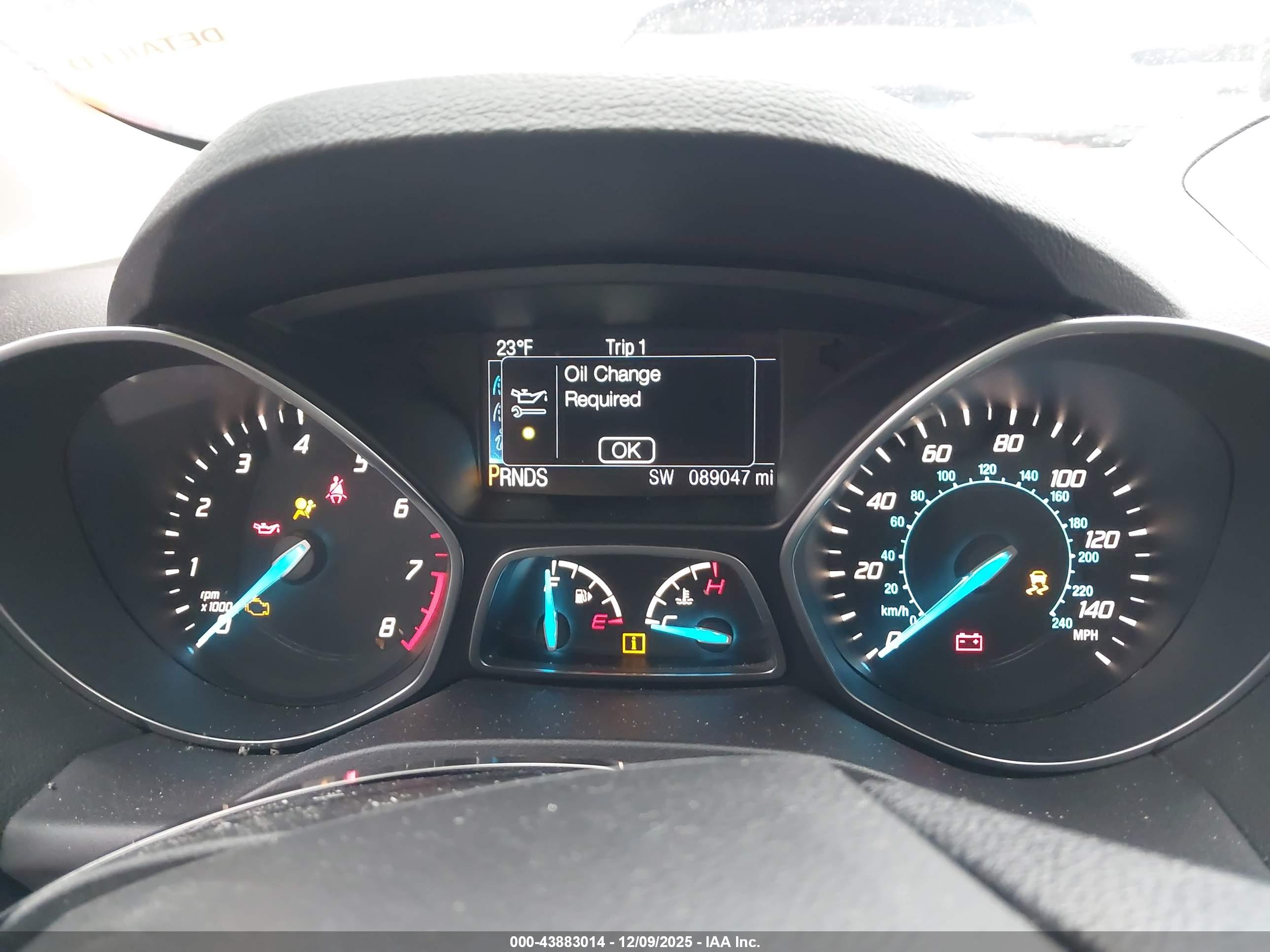 FORD ESCAPE image 7