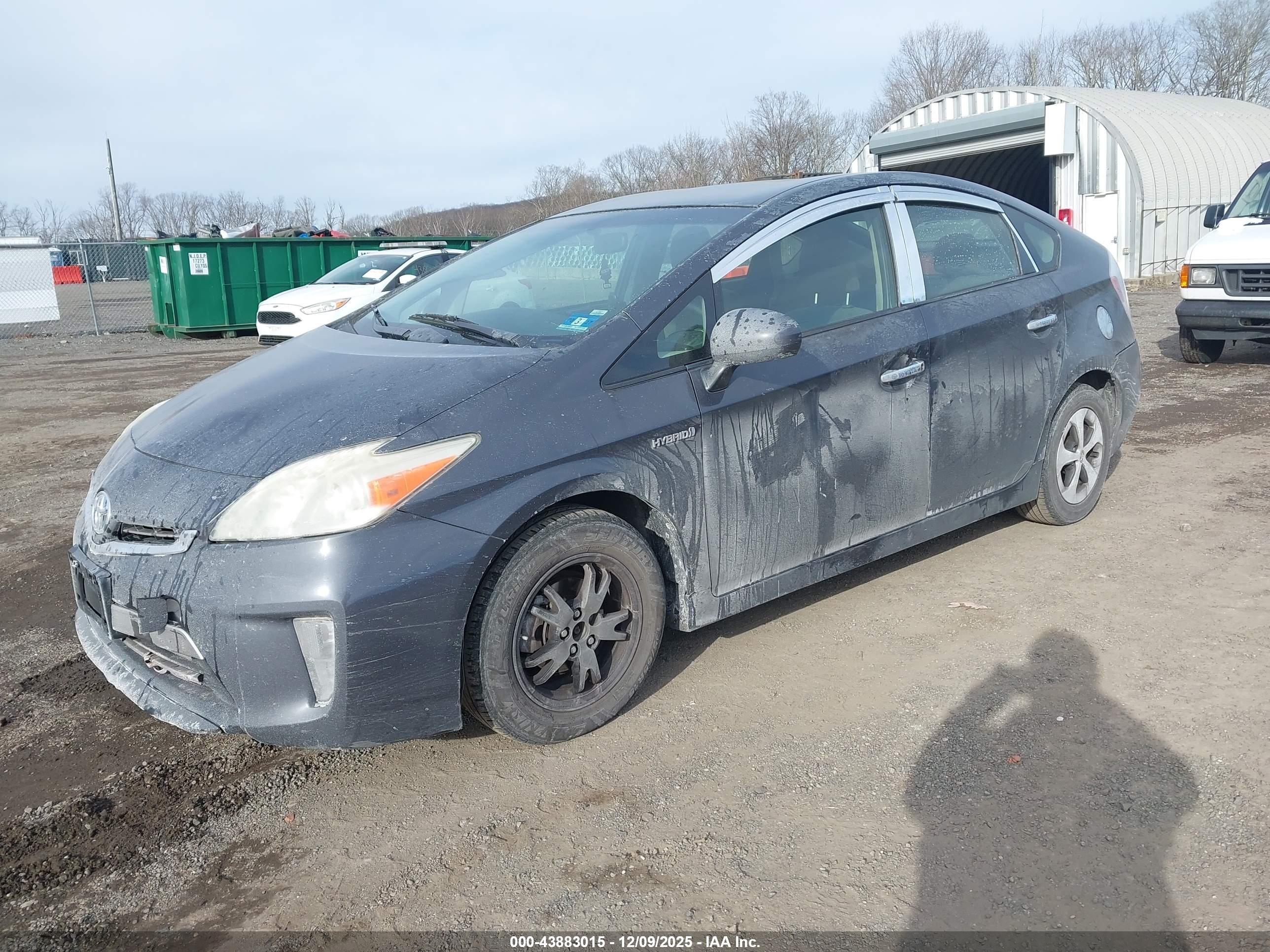TOYOTA PRIUS image 2