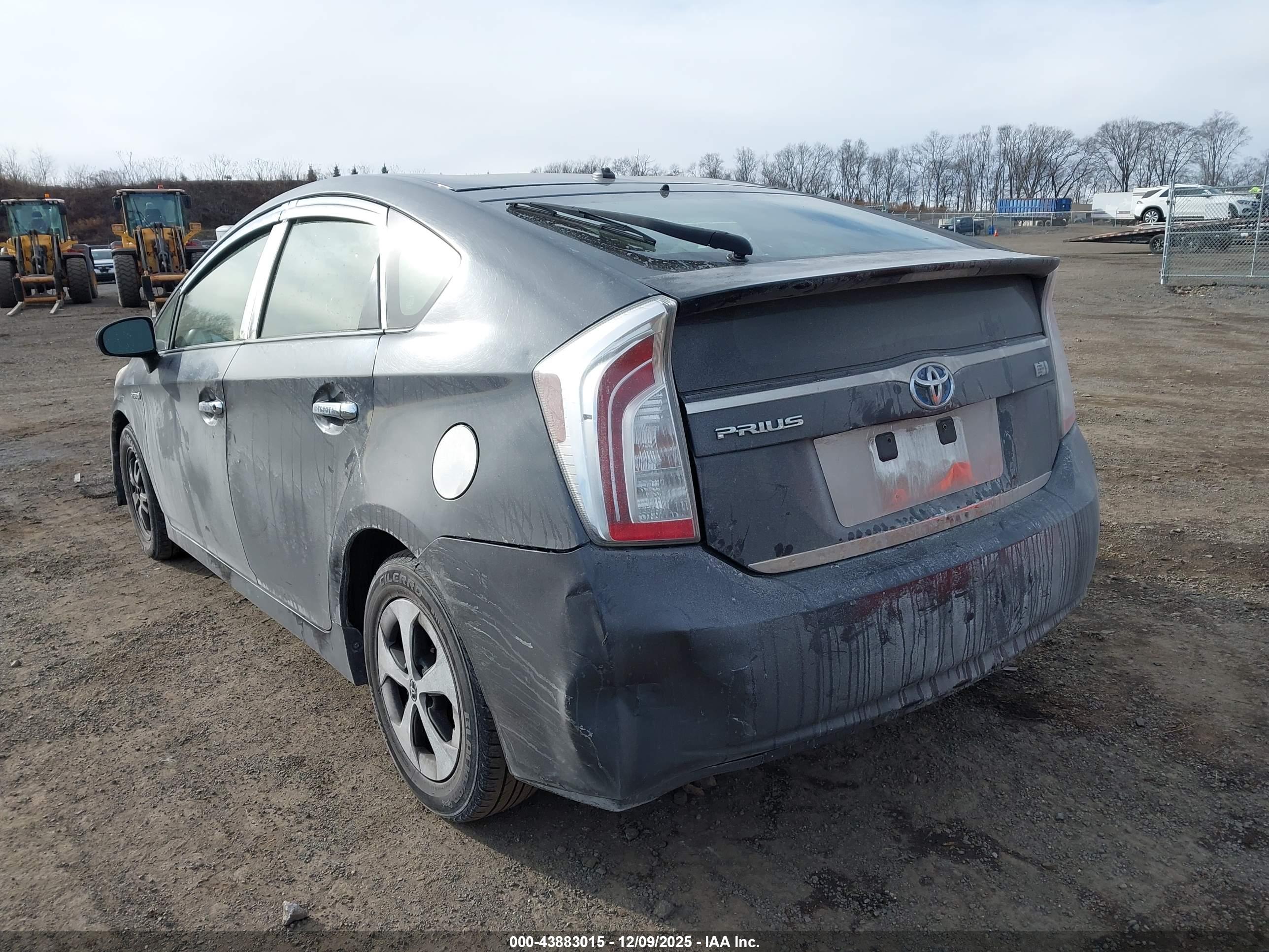 TOYOTA PRIUS image 6