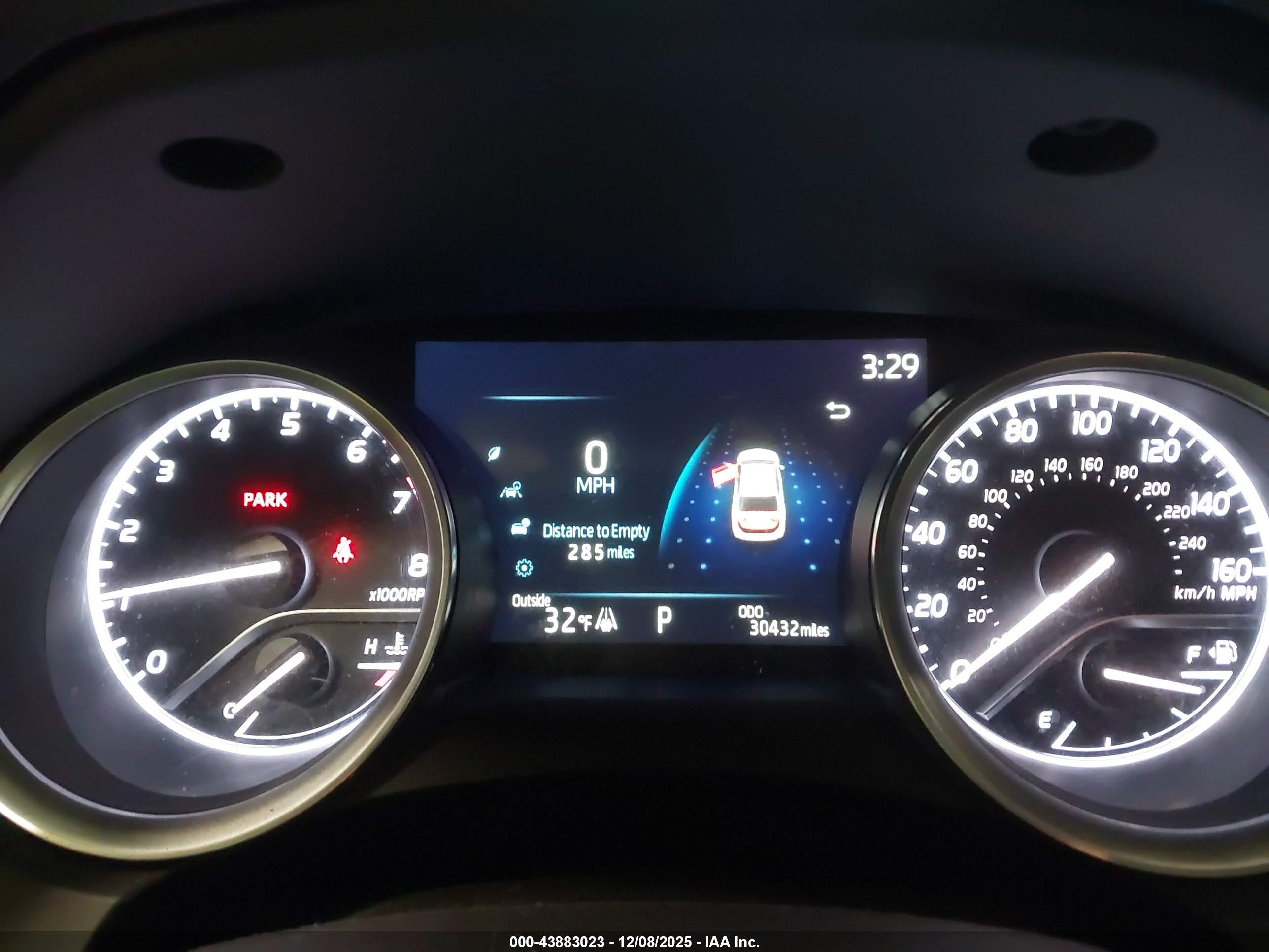 TOYOTA CAMRY image 7