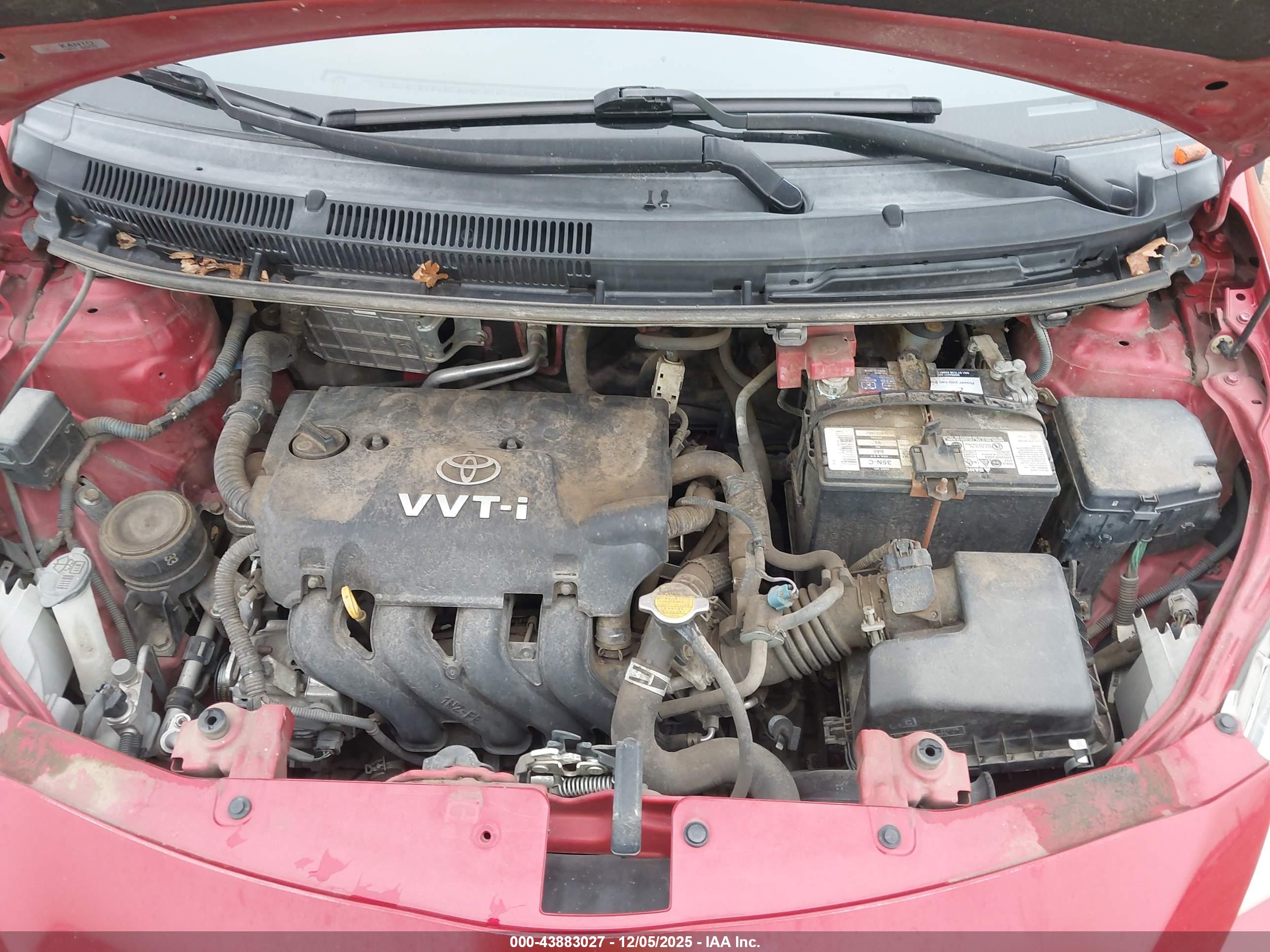 TOYOTA YARIS image 10