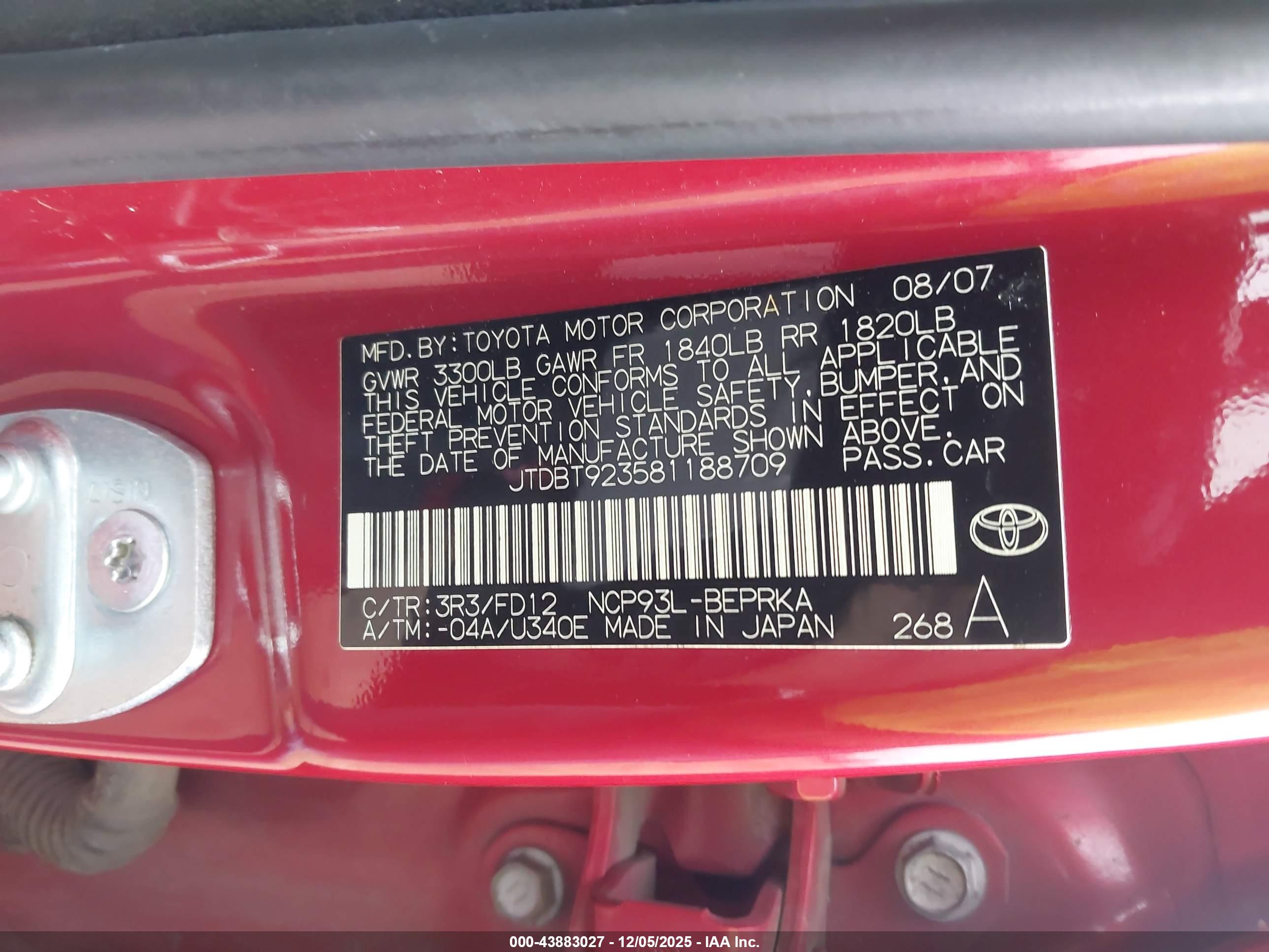 TOYOTA YARIS image 9