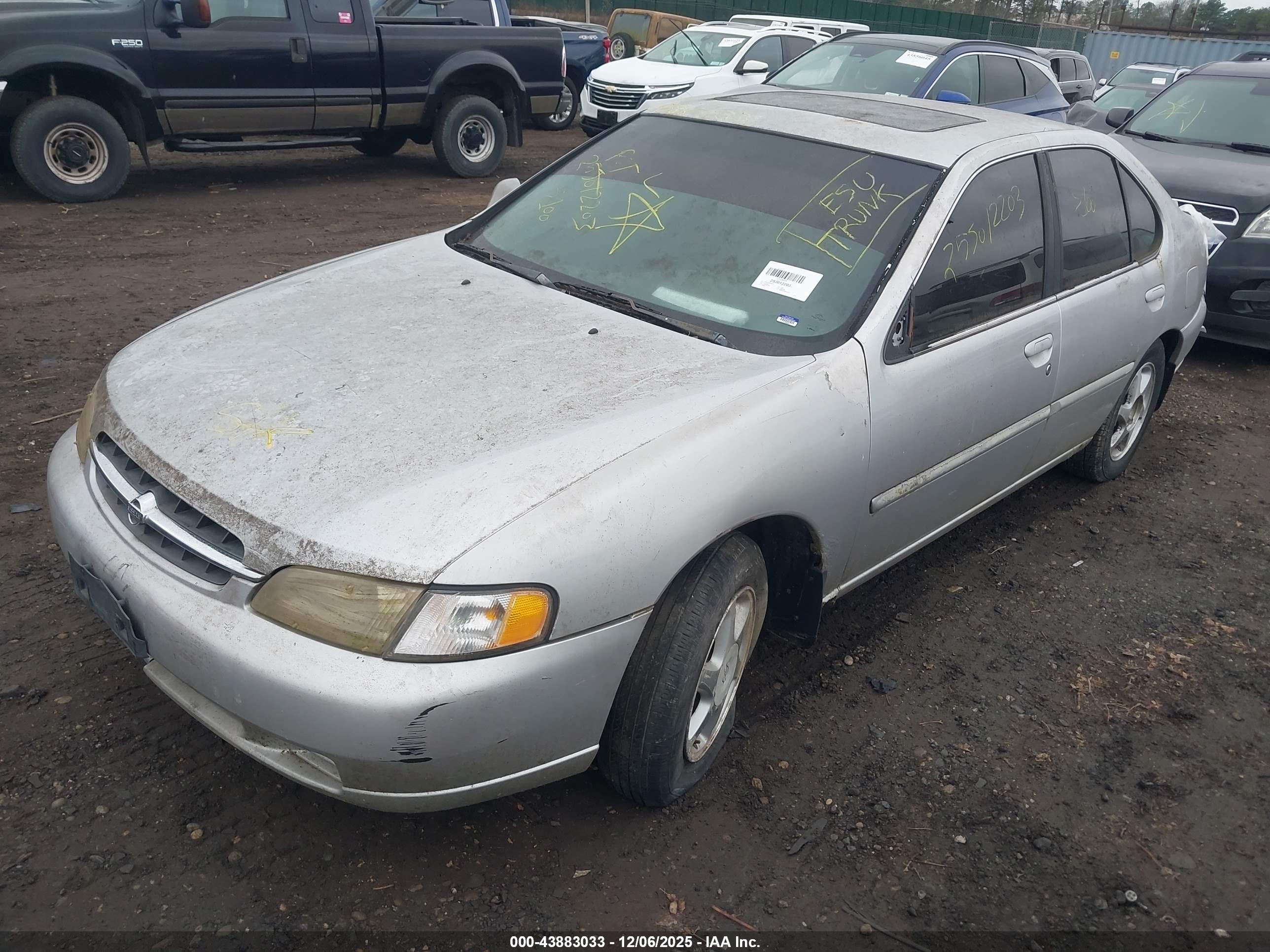 NISSAN ALTIMA image 2
