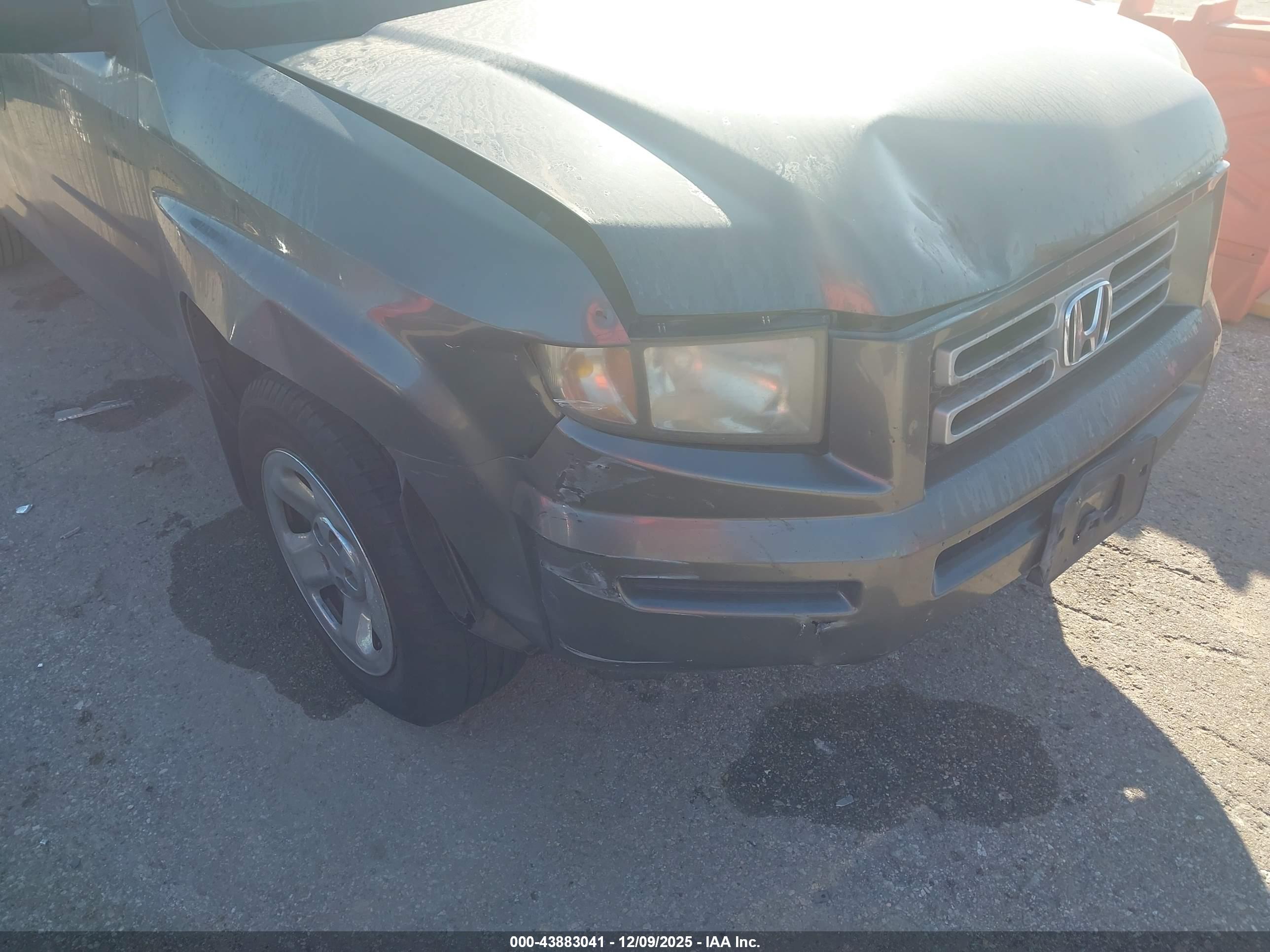 HONDA RIDGELINE image 6