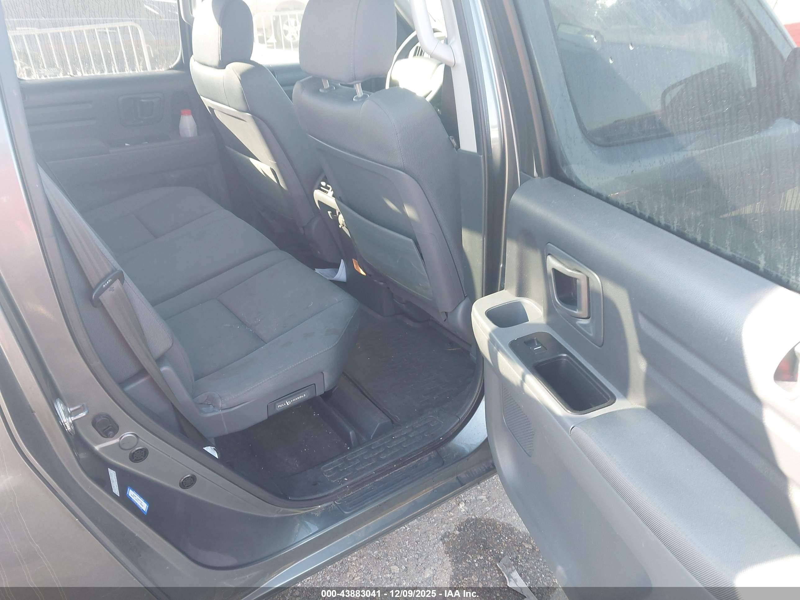 HONDA RIDGELINE image 8
