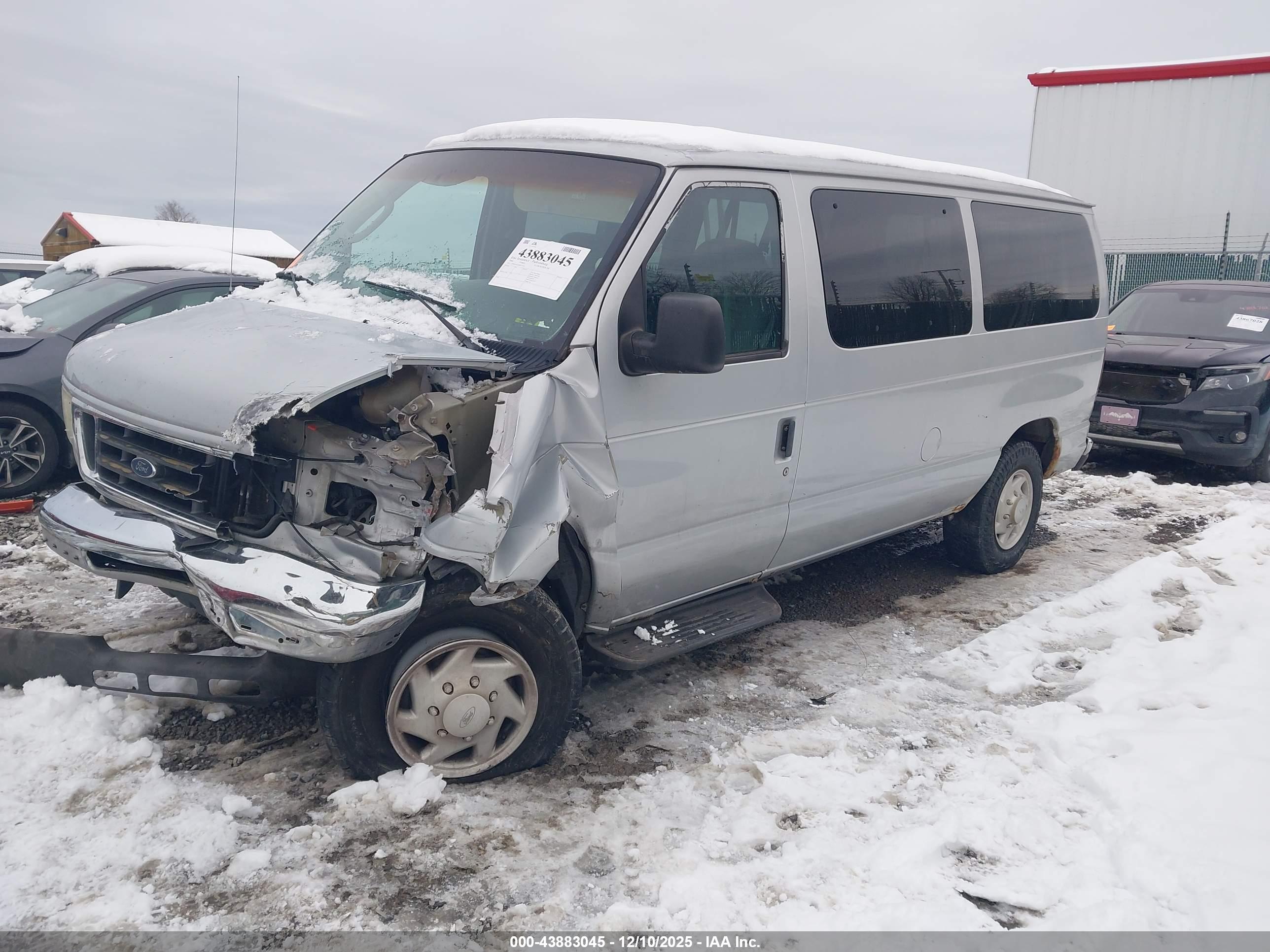 FORD E-350 image 2