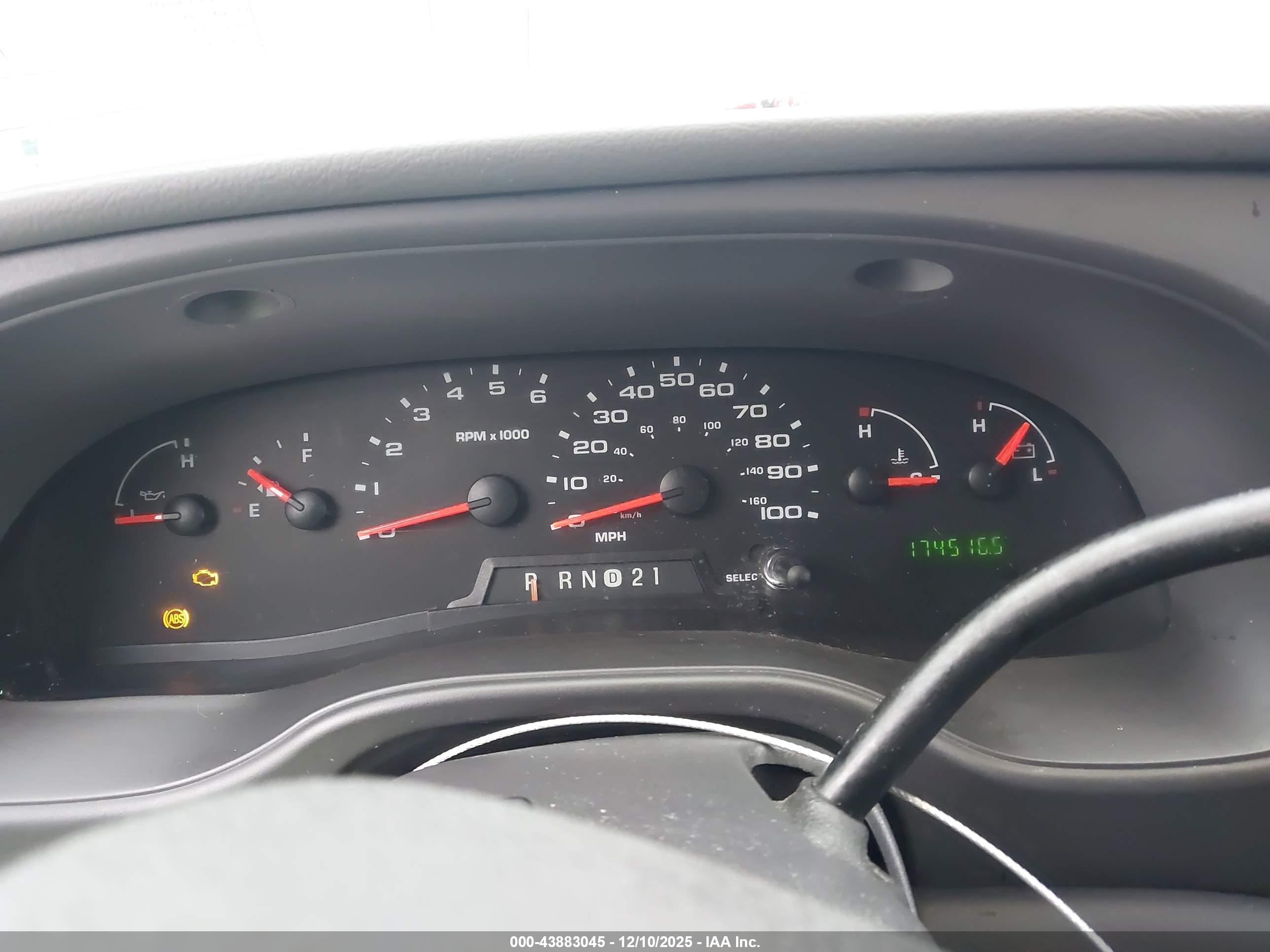FORD E-350 image 7