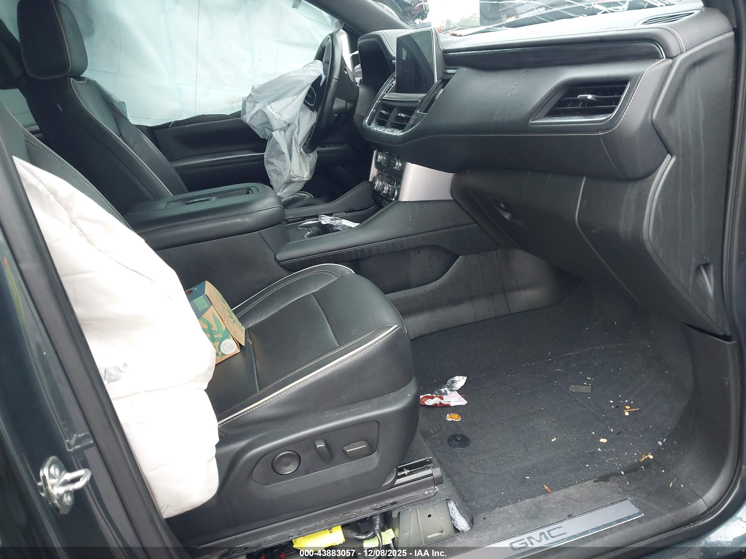GMC YUKON image 5