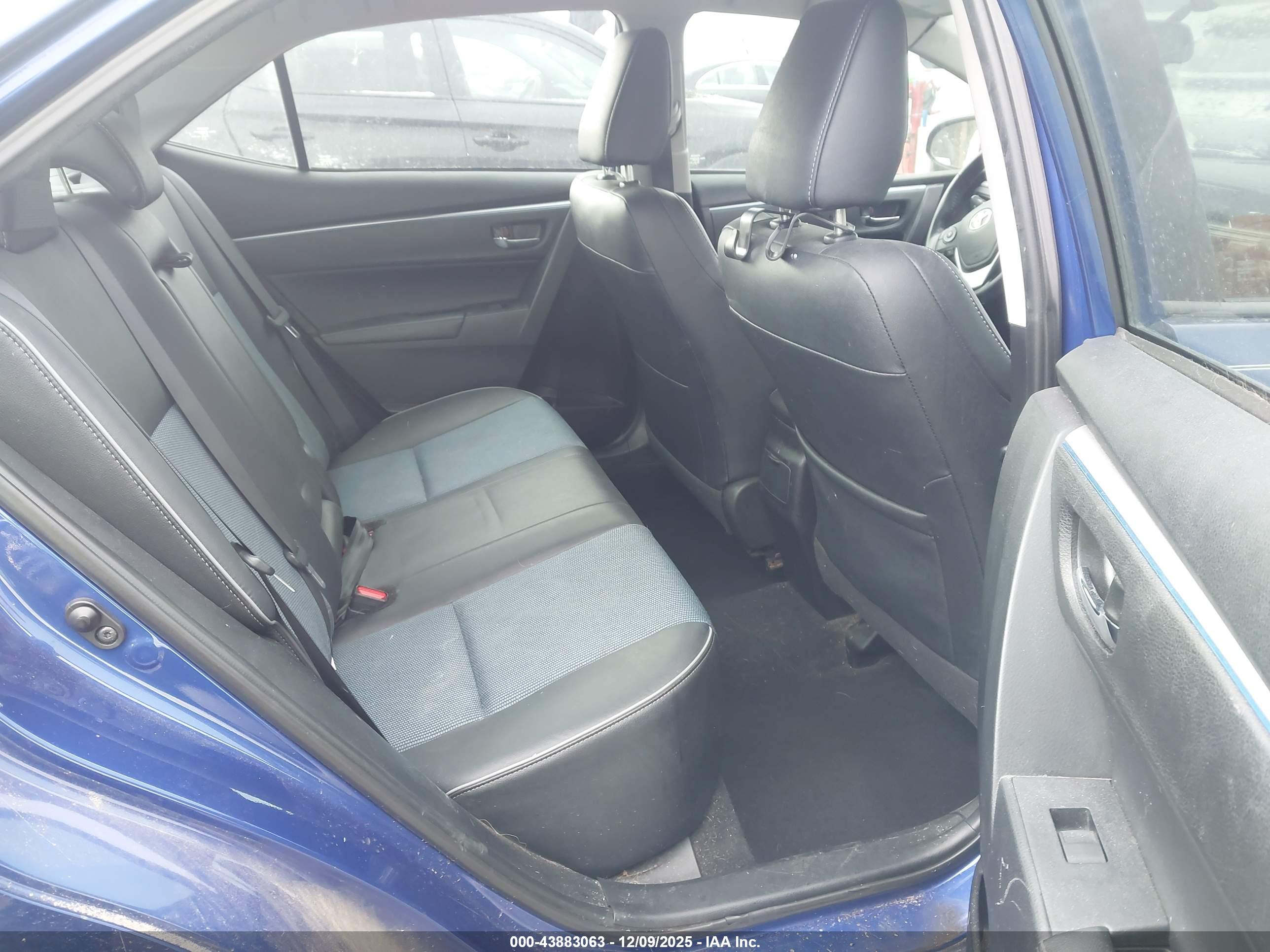 TOYOTA COROLLA image 8