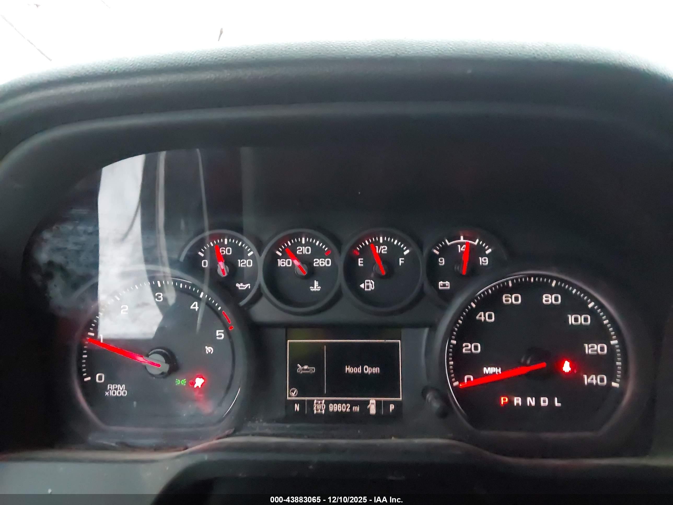 CHEVROLET SILVERADO image 7