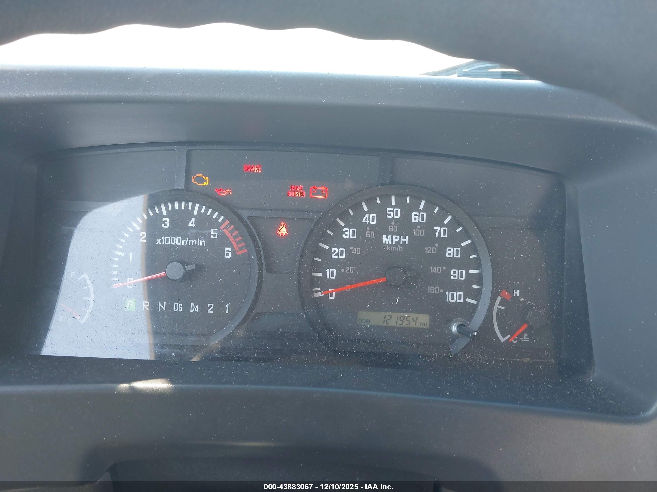 ISUZU NPR image 6