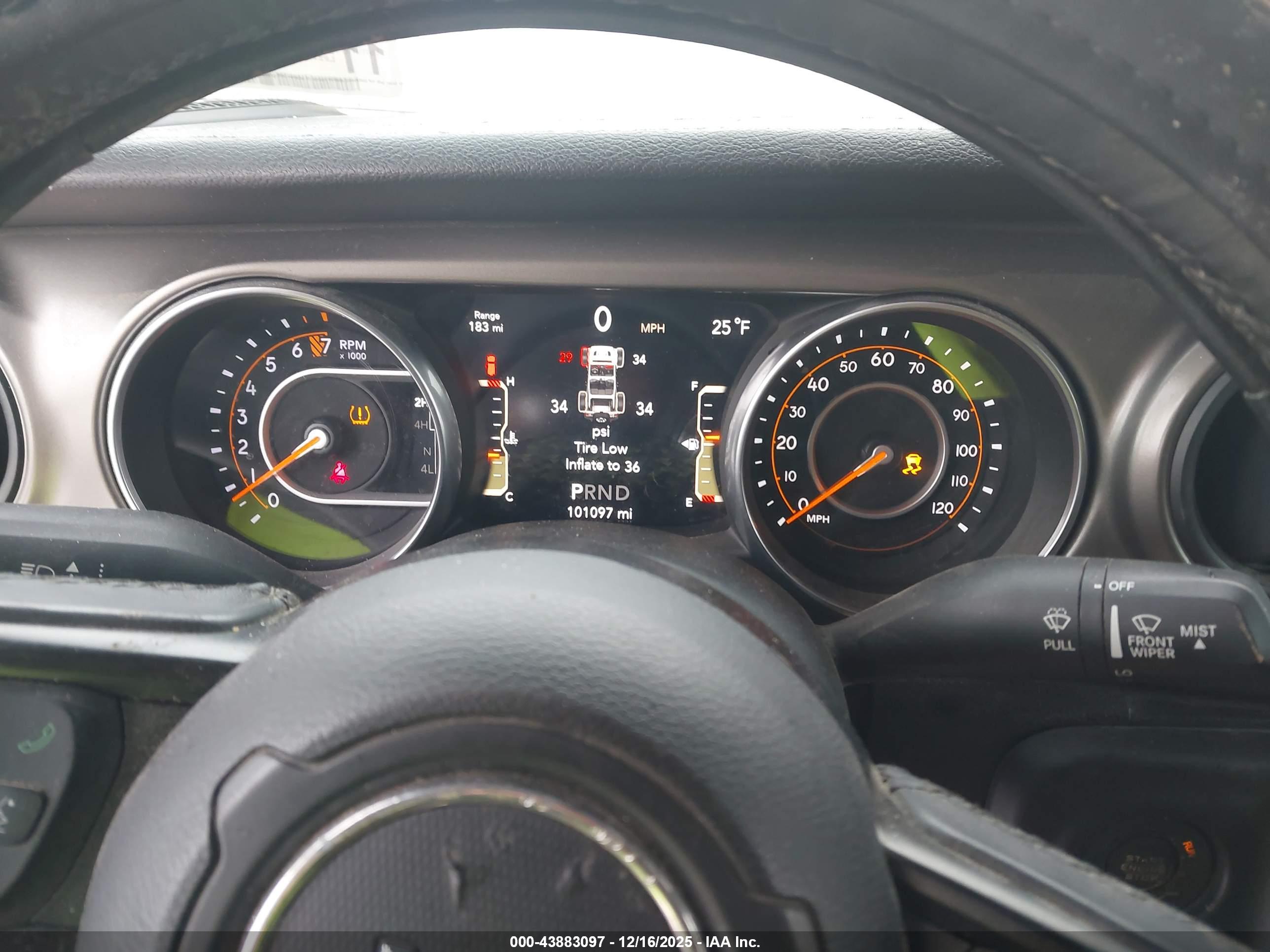JEEP WRANGLER image 7
