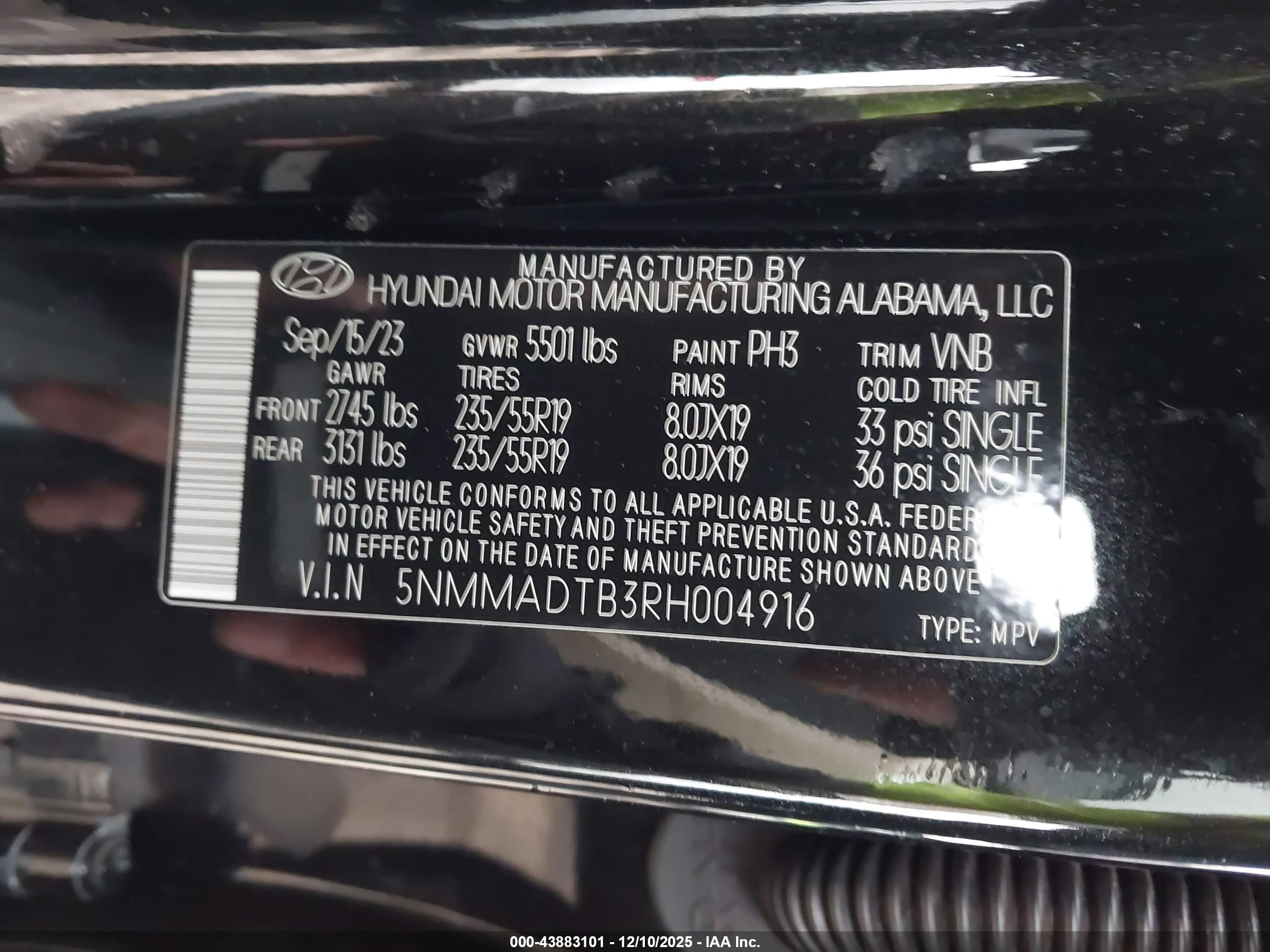 GENESIS GV70 image 9