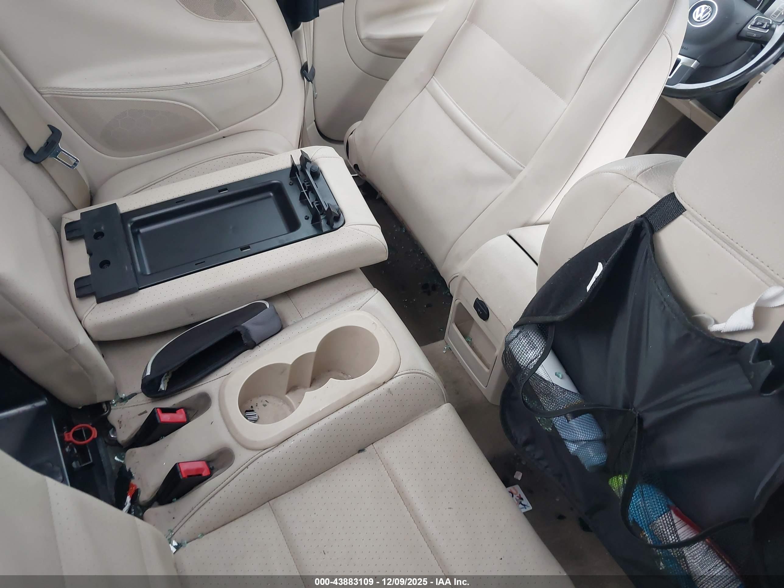 VOLKSWAGEN EOS image 8