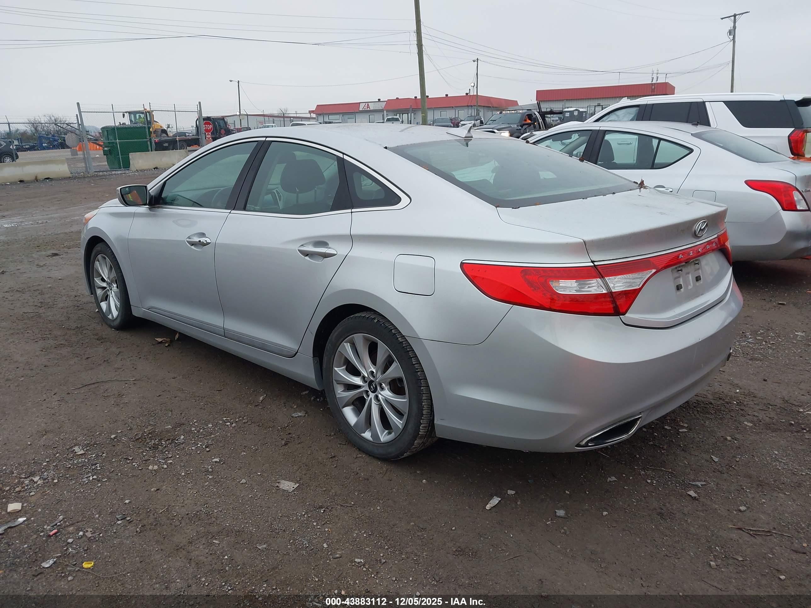 HYUNDAI AZERA image 3