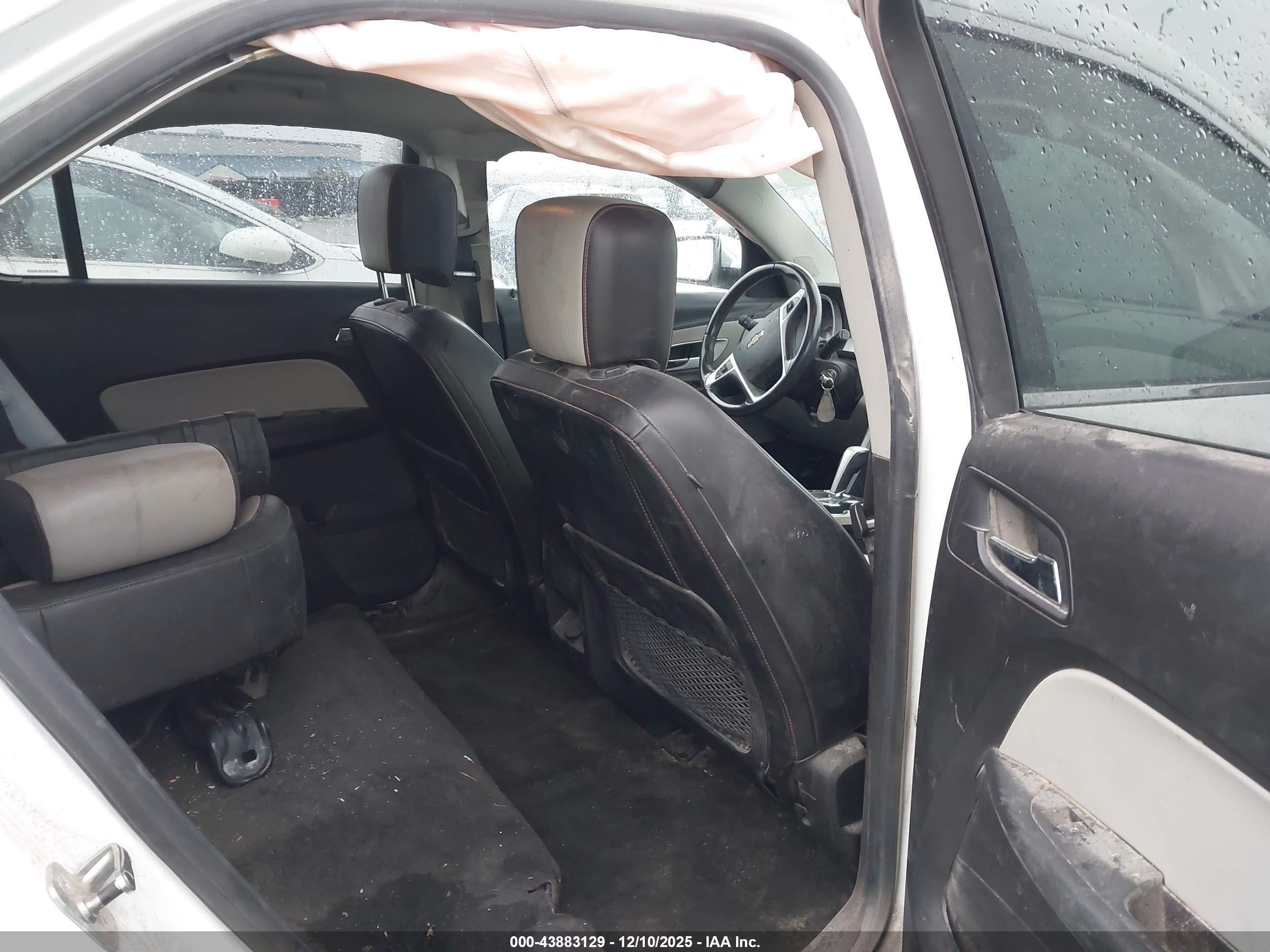 CHEVROLET EQUINOX image 8
