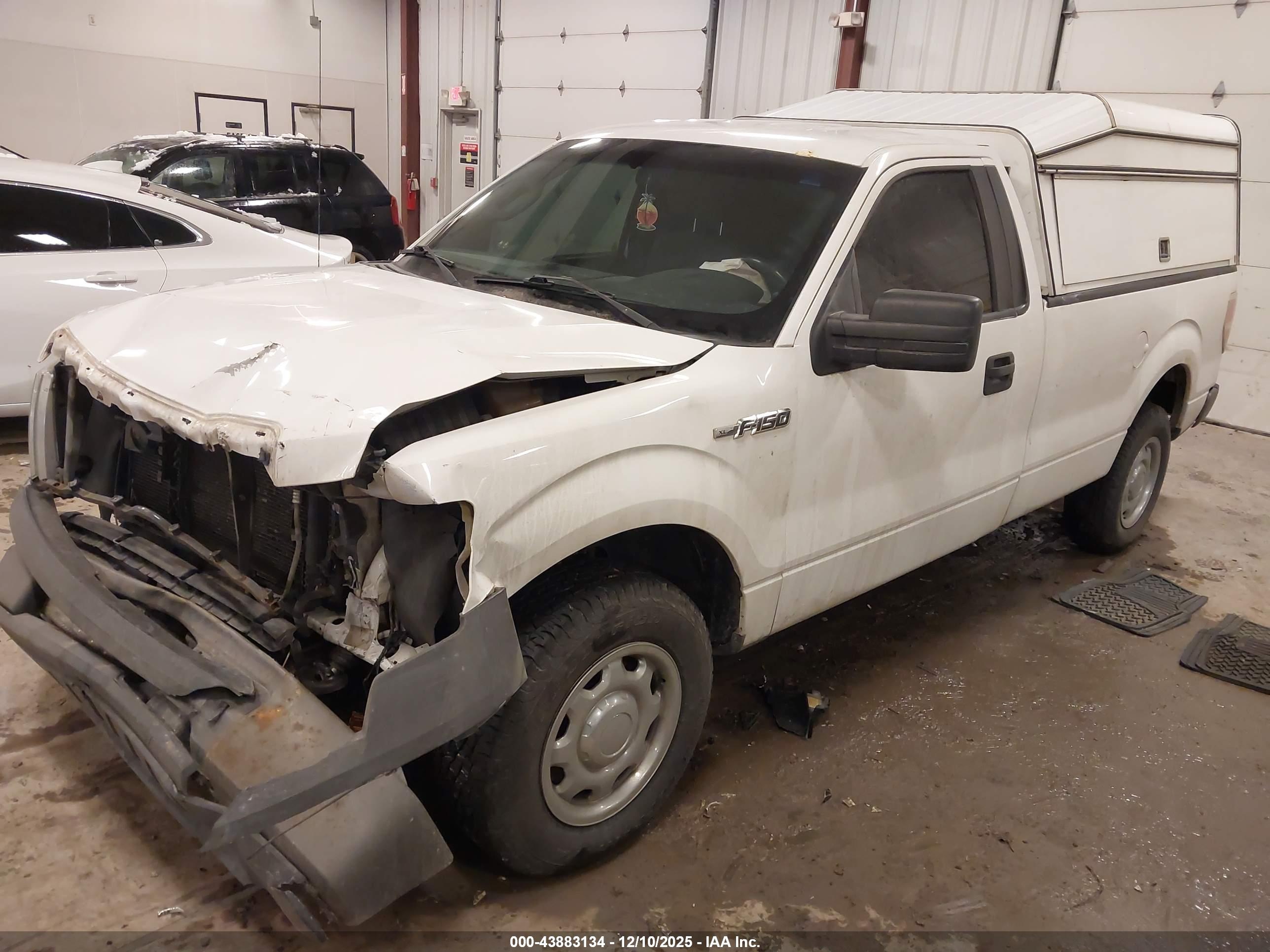 FORD F-150 image 2