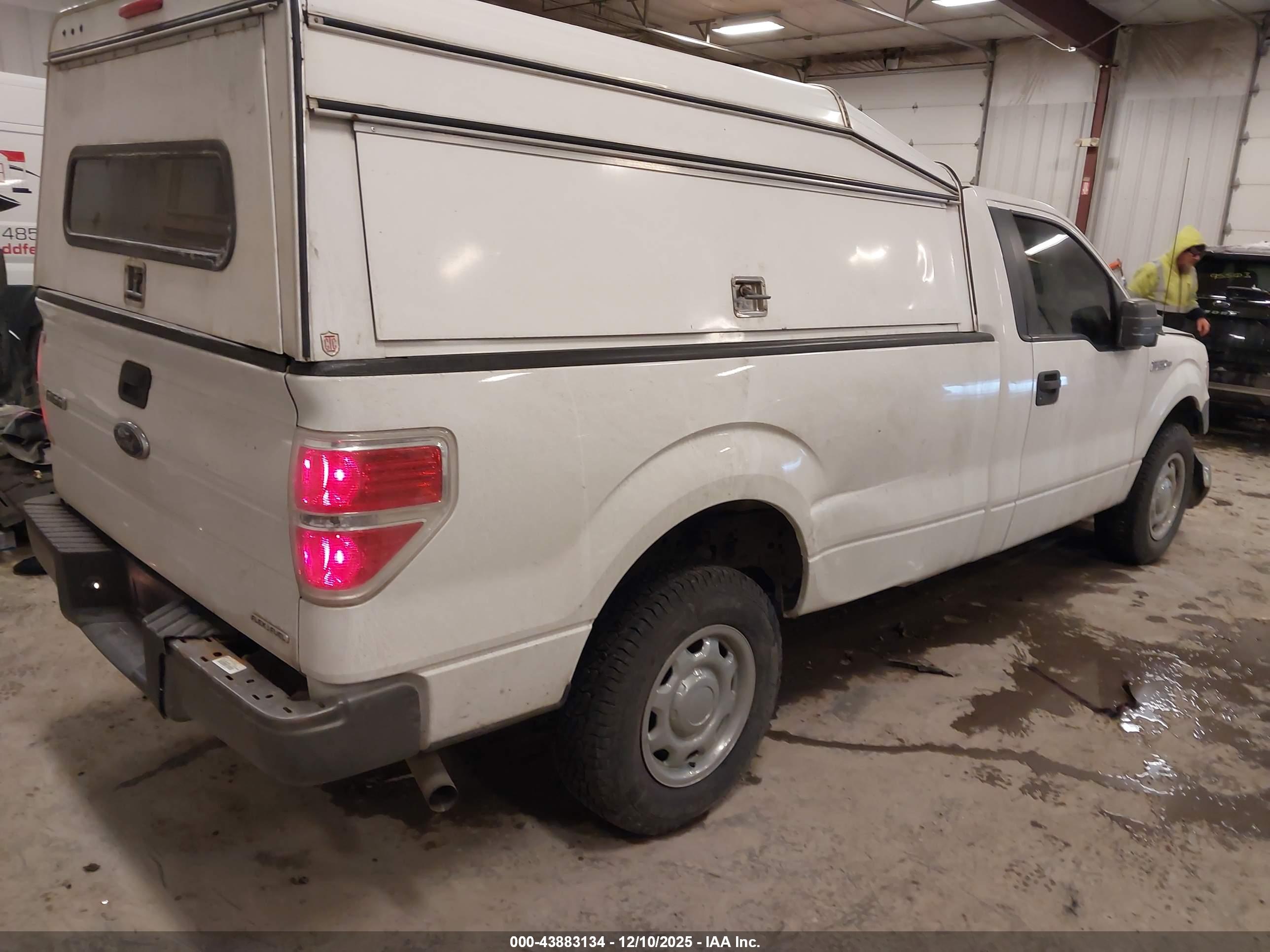 FORD F-150 image 4