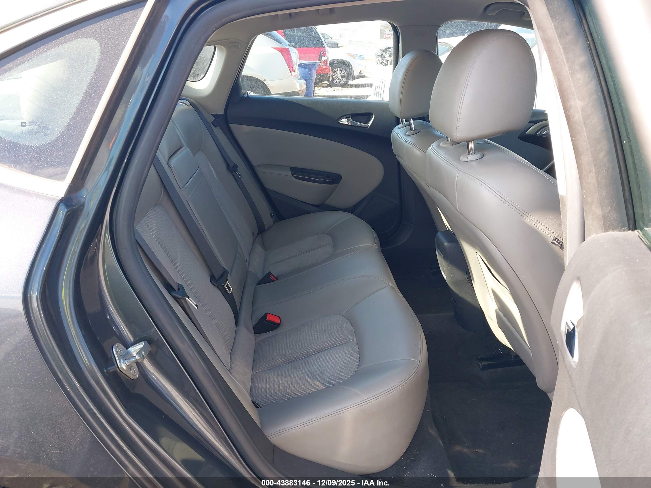 BUICK VERANO image 8